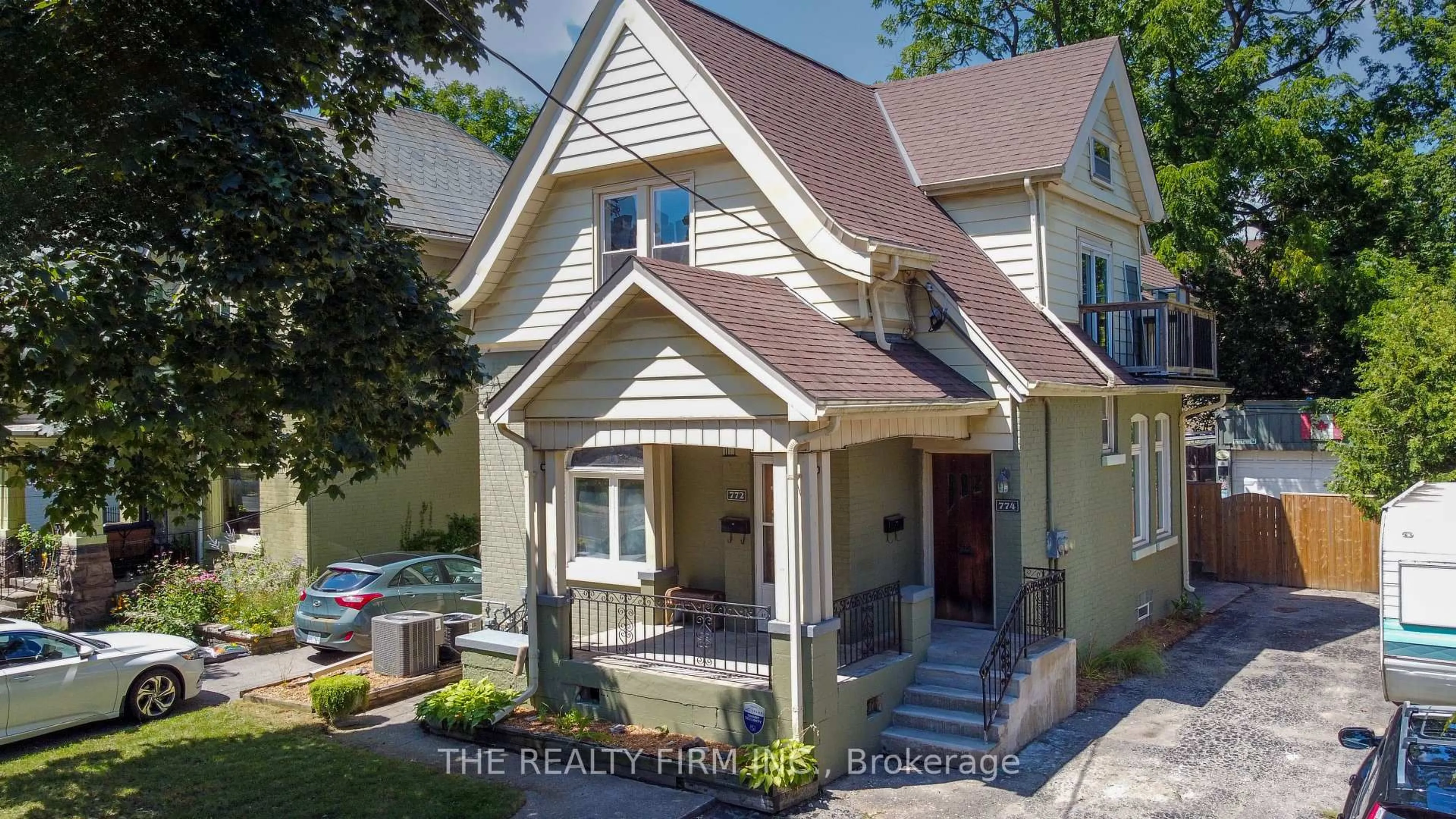 Unknown for 772-774 Queens Ave, London East Ontario N5W 3H6