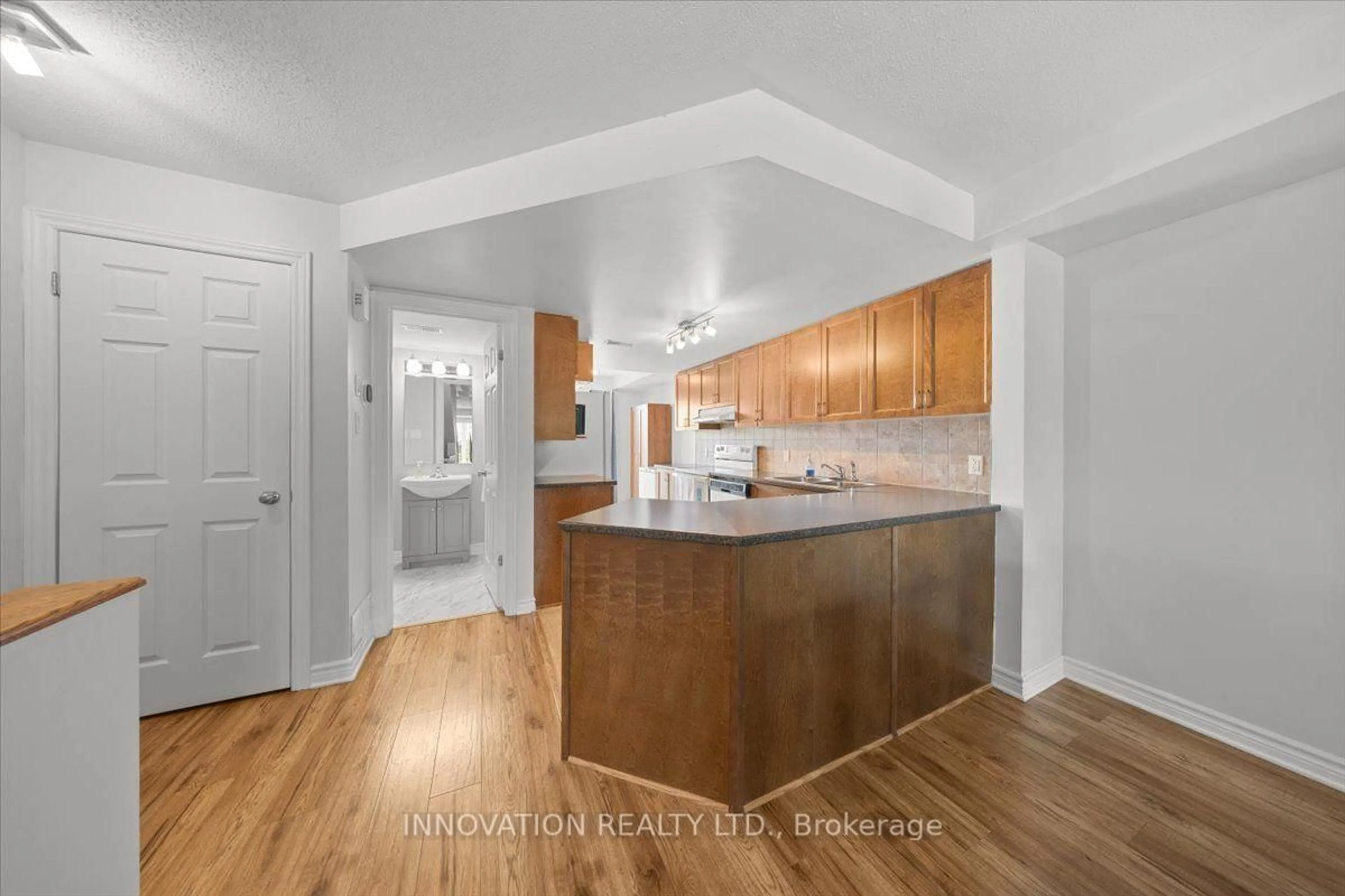 Open concept kitchen, unknown for 742B Chapman Mills Dr, Ottawa Ontario K2J 3V2