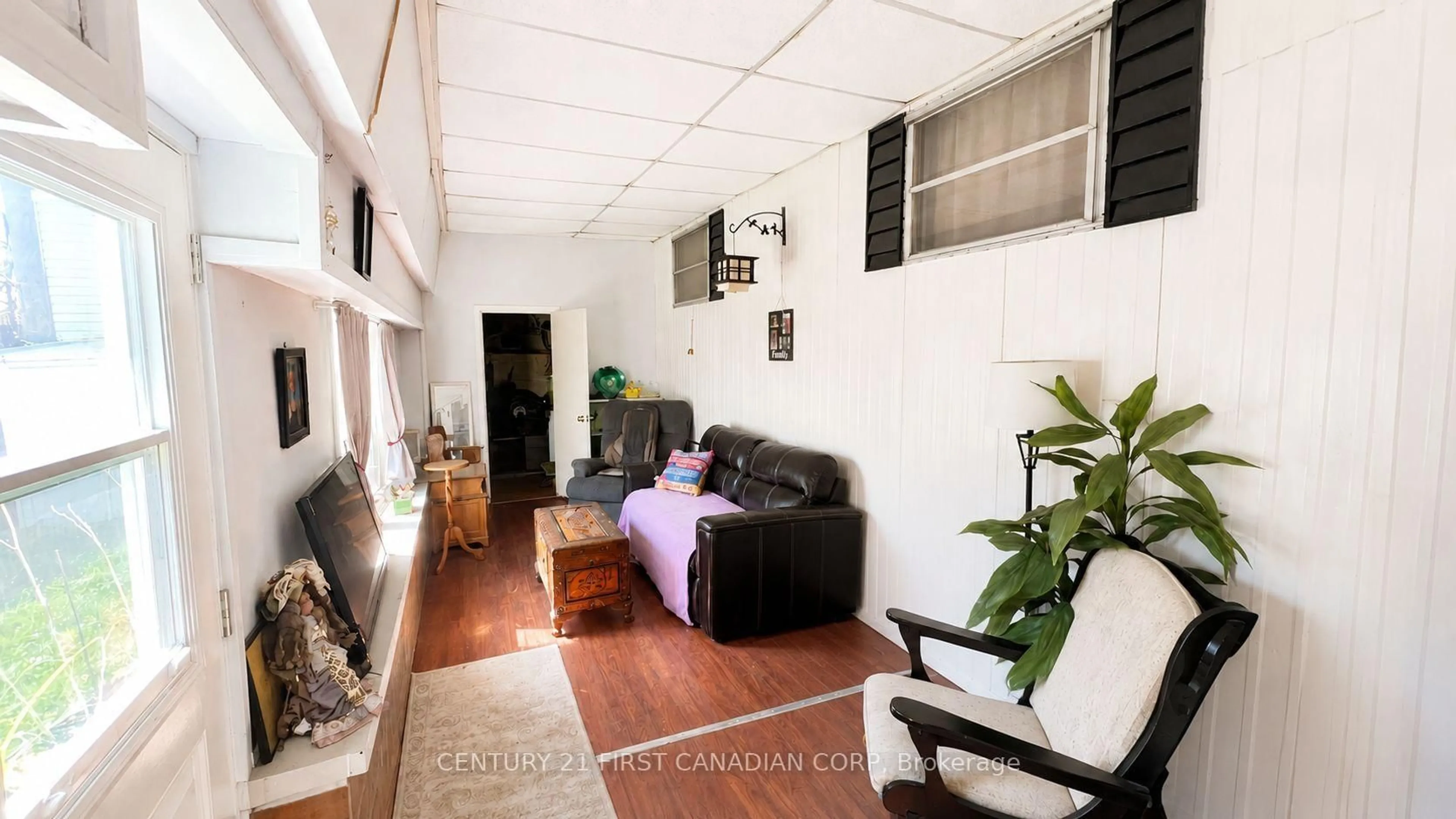 A pic of a room for 198 SPRINGBANK Dr #92, London South Ontario N6J 1G1
