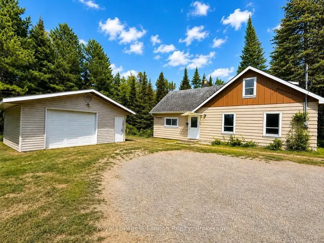 170 Hazelwood Dr, Thunder Bay 2