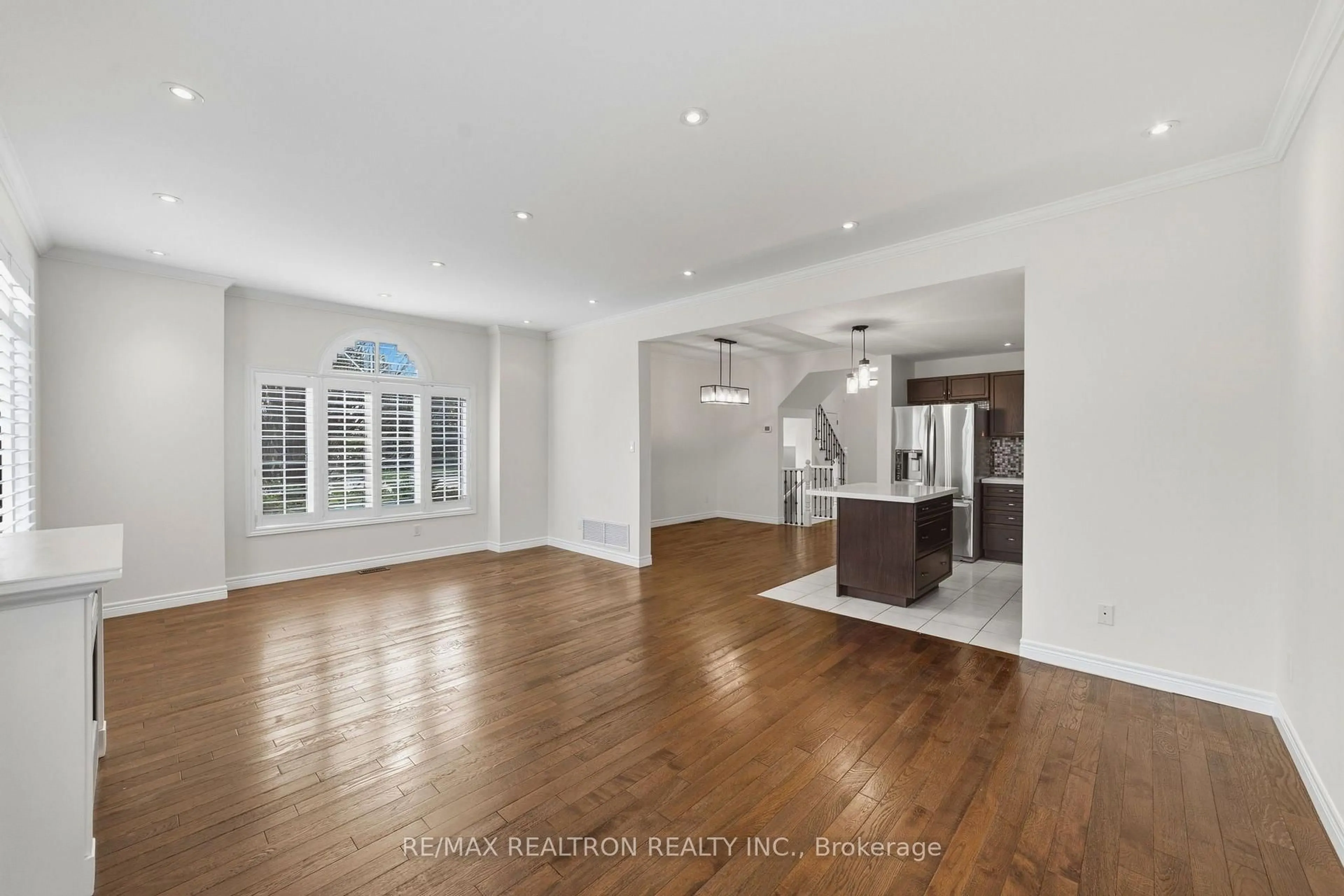 Unknown for 876 GOLF LINKS Rd #1, Hamilton Ontario L9K 1M7