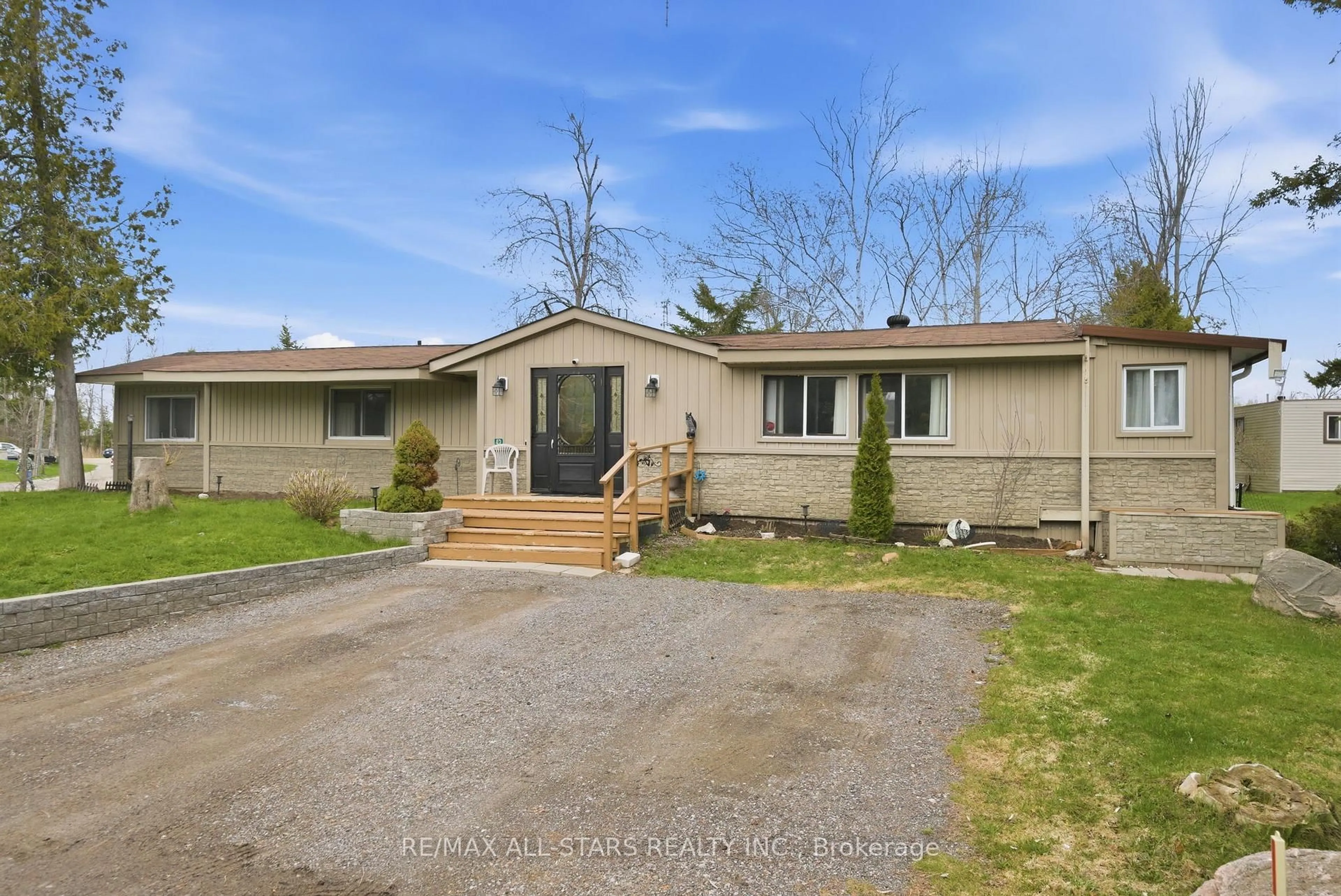 A pic from outside/outdoor area/front of a property/back of a property/a pic from drone, street for 42 Otter Line, Kawartha Lakes Ontario K9V 0K1