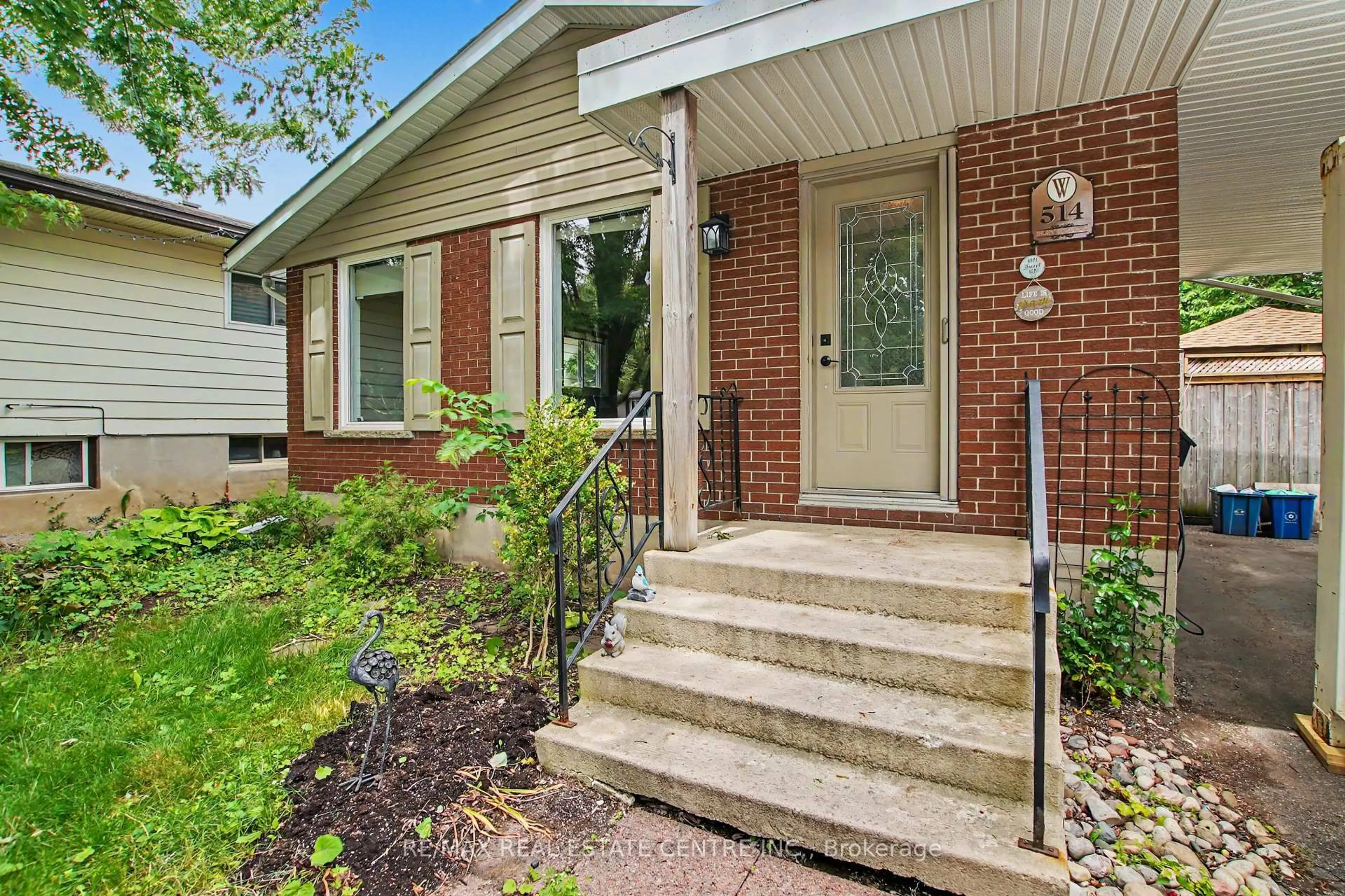 Home with brick exterior material, street for 514 Havelock Dr, Waterloo Ontario N2L 4N7