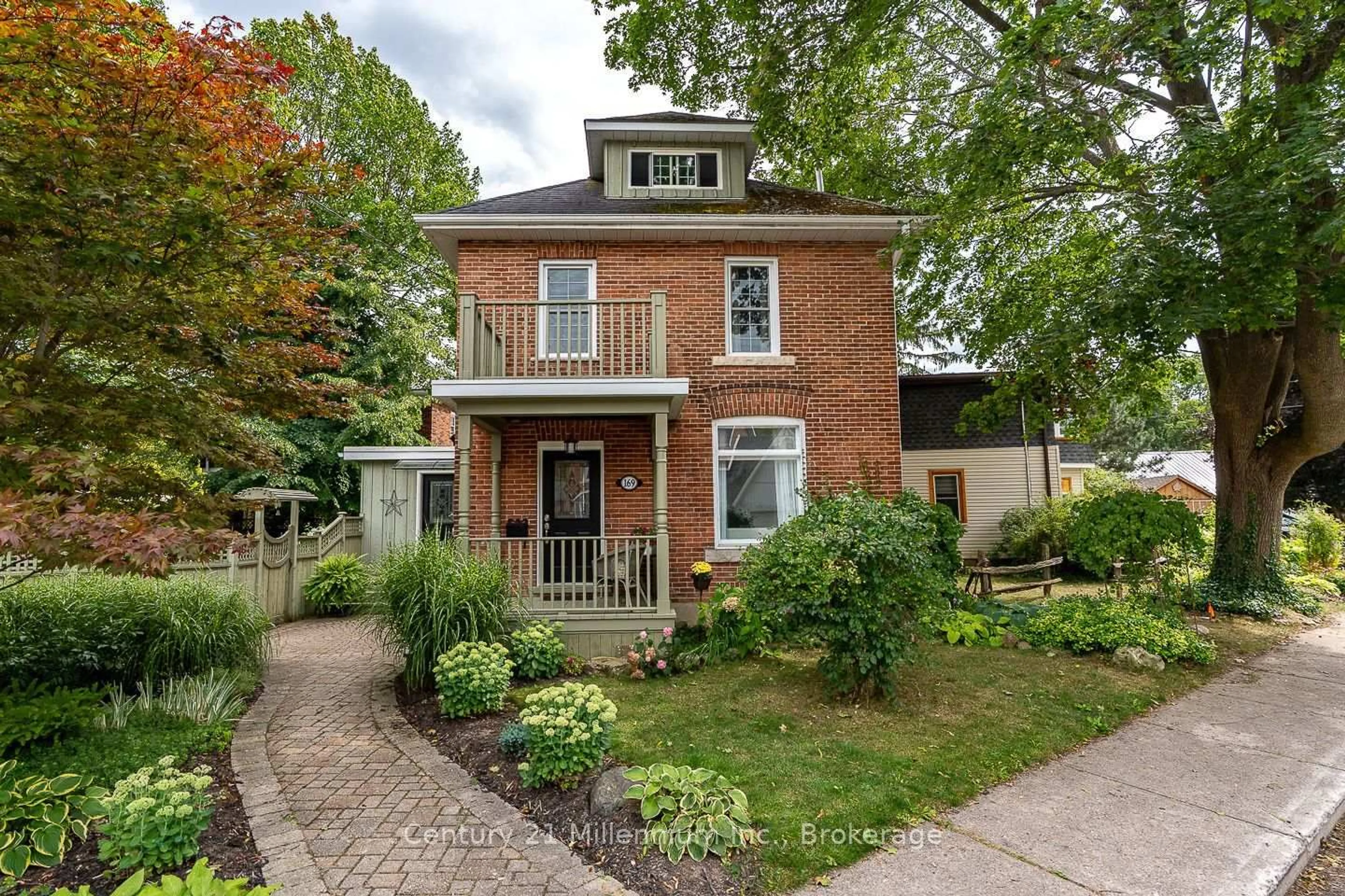 Home with brick exterior material, street for 169 5th A St, Owen Sound Ontario N4K 1E7
