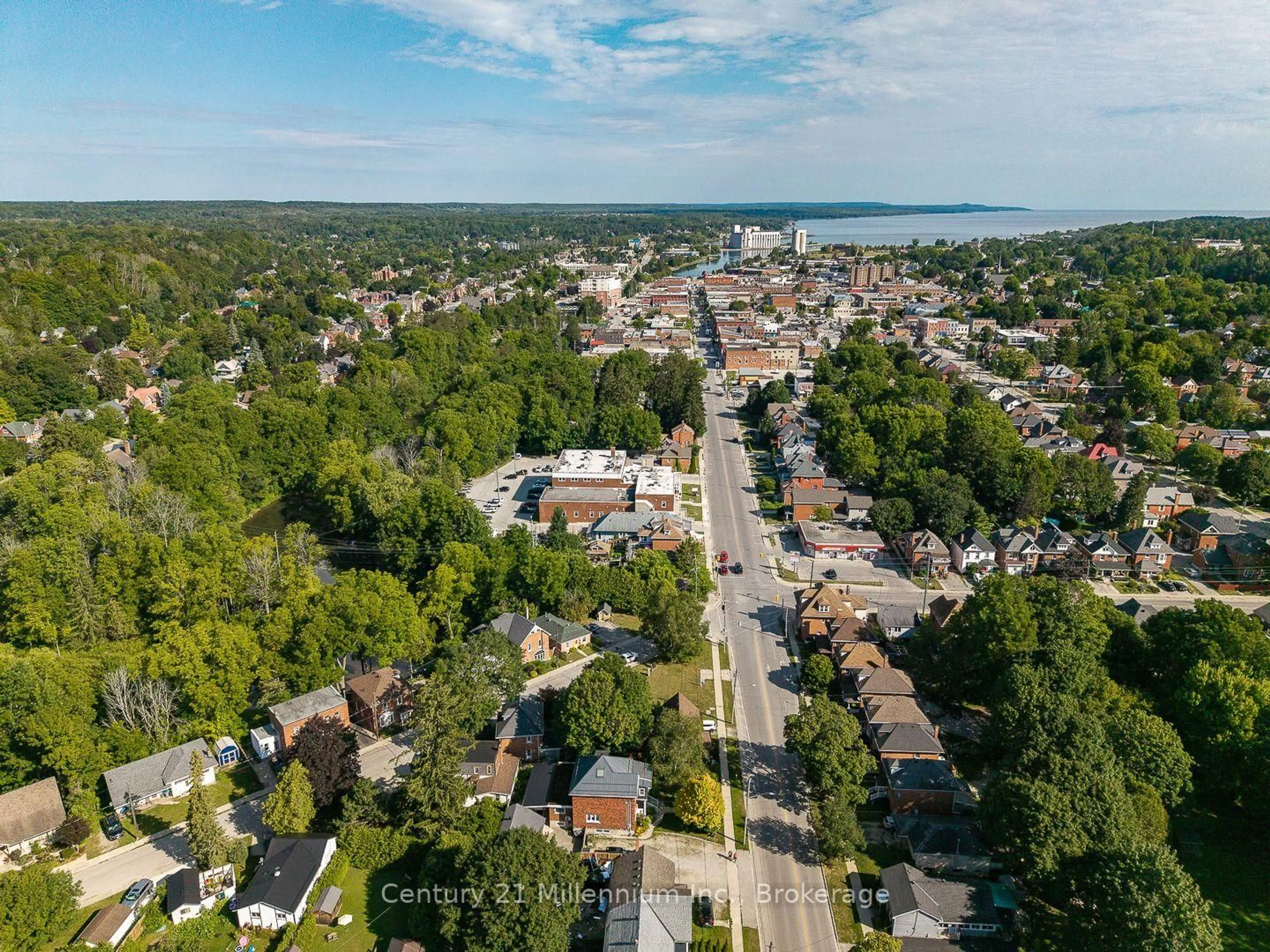 A pic from outside/outdoor area/front of a property/back of a property/a pic from drone, street for 169 5th A St, Owen Sound Ontario N4K 1E7