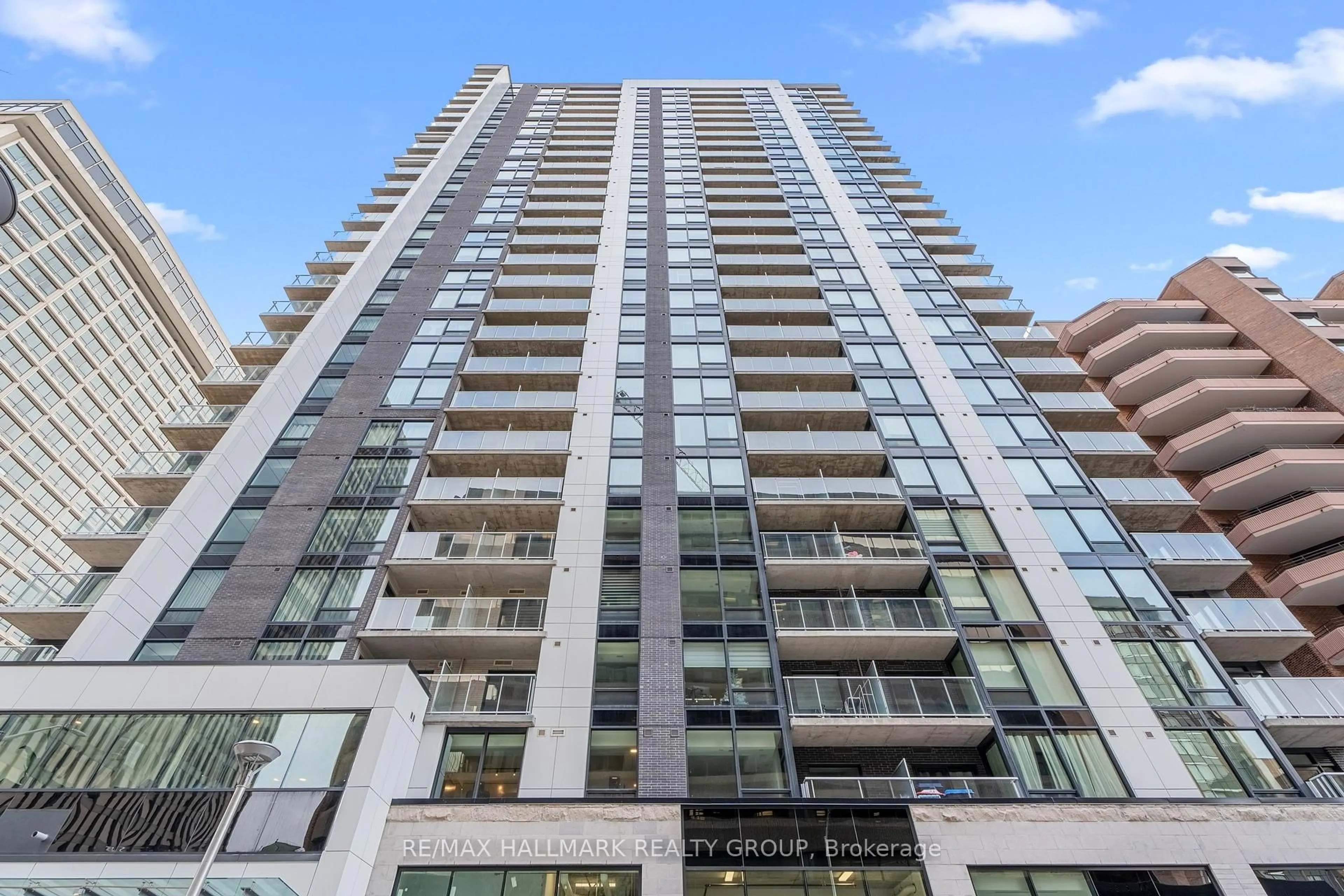 Unknown for 340 QUEEN St #1403, Ottawa Ontario K1R 0G1