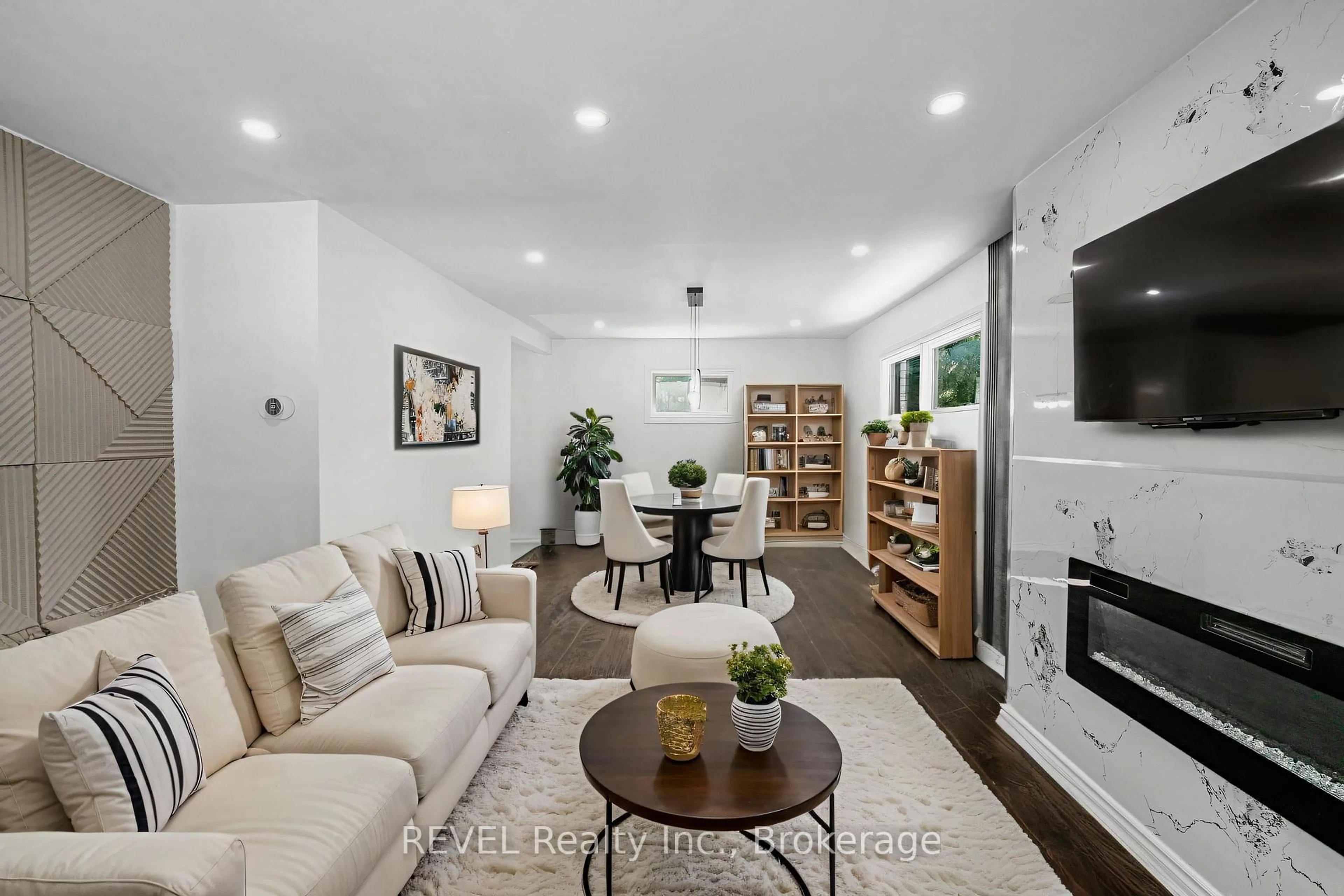 Living room with furniture, unknown for 4830 Fourth Ave, Niagara Falls Ontario L2E 4P1