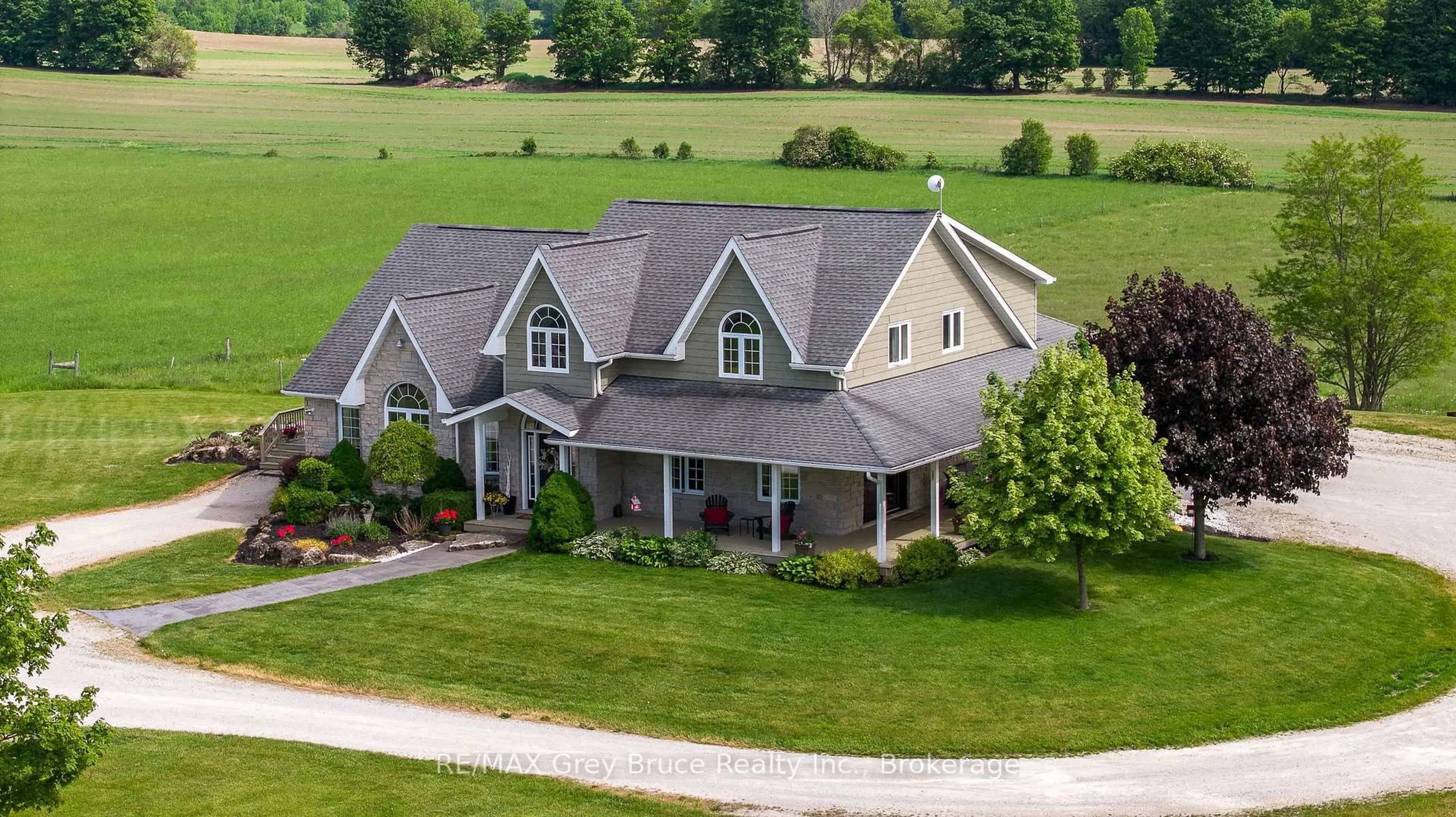A pic from outside/outdoor area/front of a property/back of a property/a pic from drone, unknown for 122152 Sideroad 12, Georgian Bluffs Ontario N4K 5N5