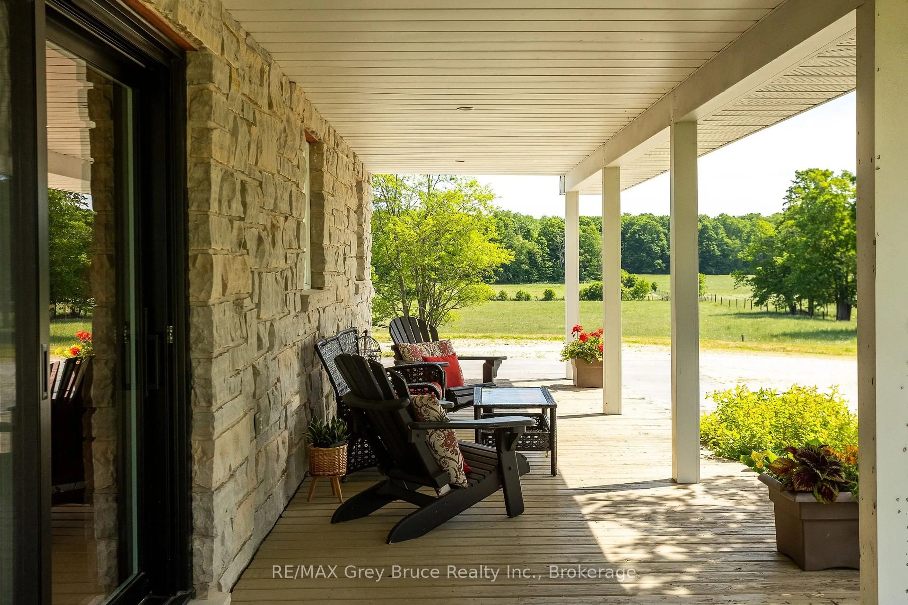 Patio, unknown for 122152 Sideroad 12, Georgian Bluffs Ontario N4K 5N5