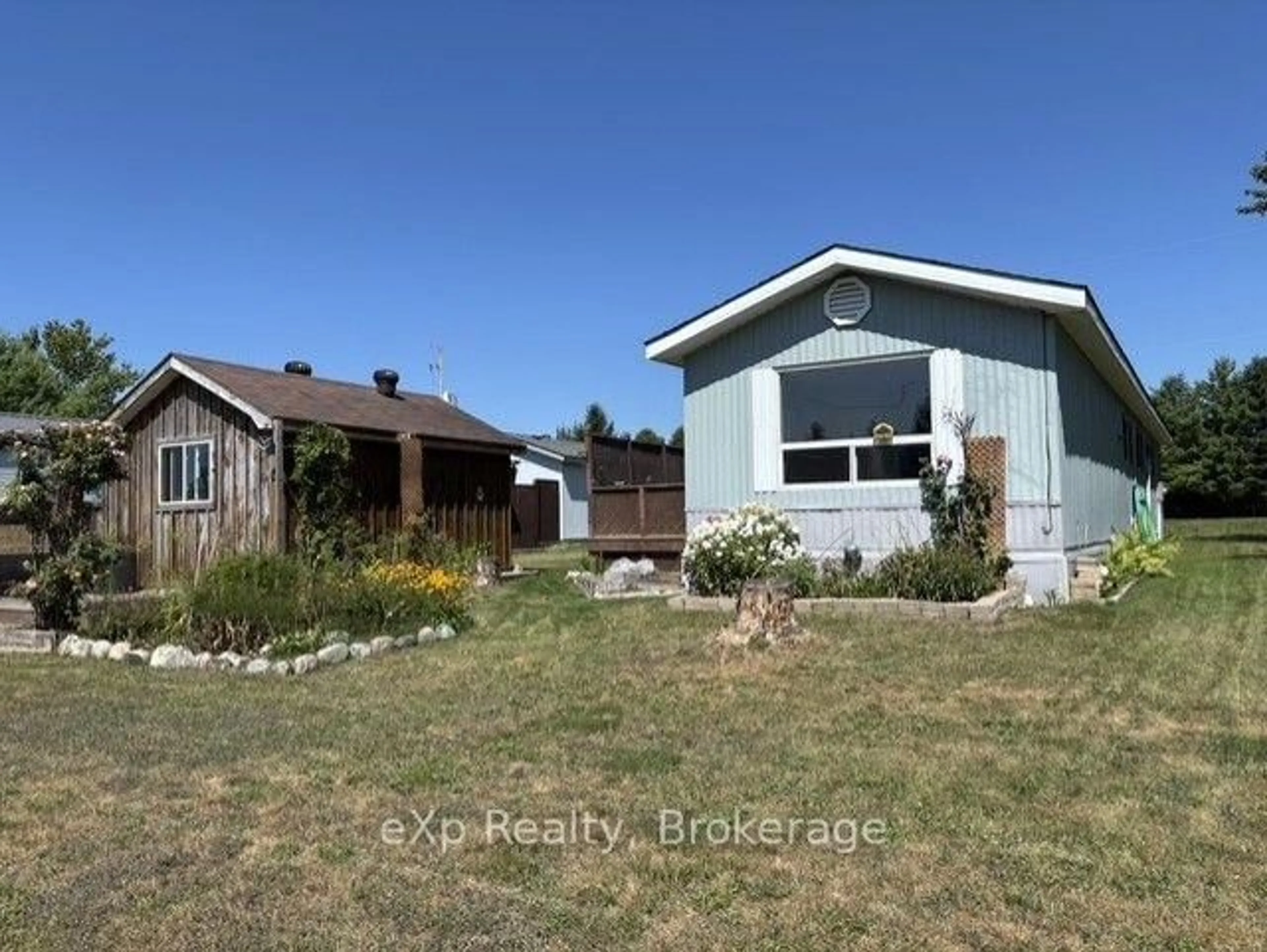 A pic from outside/outdoor area/front of a property/back of a property/a pic from drone, unknown for 230 4 Concession #4, South Bruce Ontario N0G 1J0