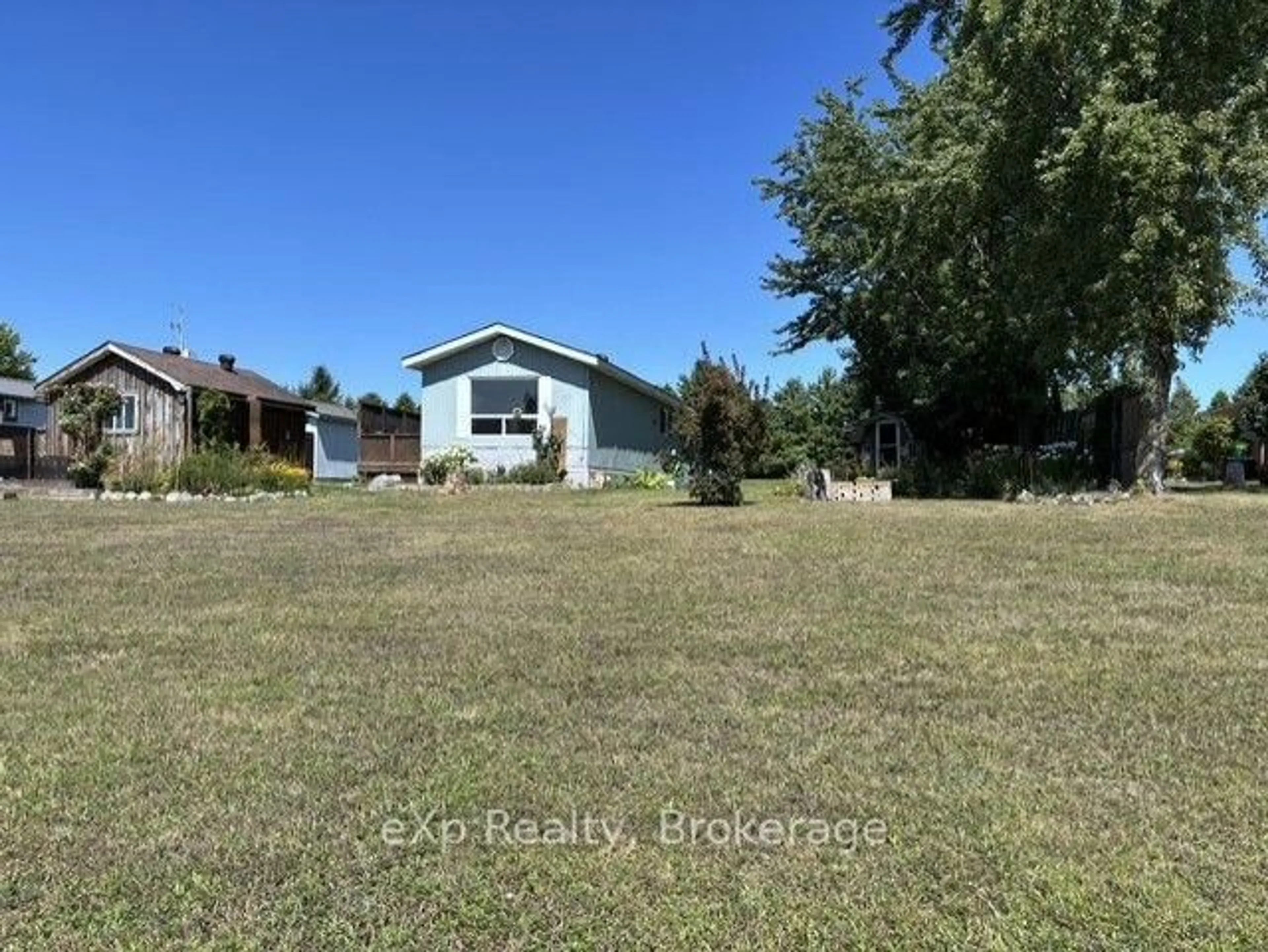 A pic from outside/outdoor area/front of a property/back of a property/a pic from drone, unknown for 230 4 Concession #4, South Bruce Ontario N0G 1J0