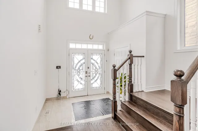 498 Thomas Slee Dr, Kitchener 4