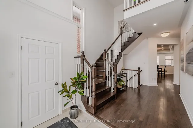 498 Thomas Slee Dr, Kitchener 5