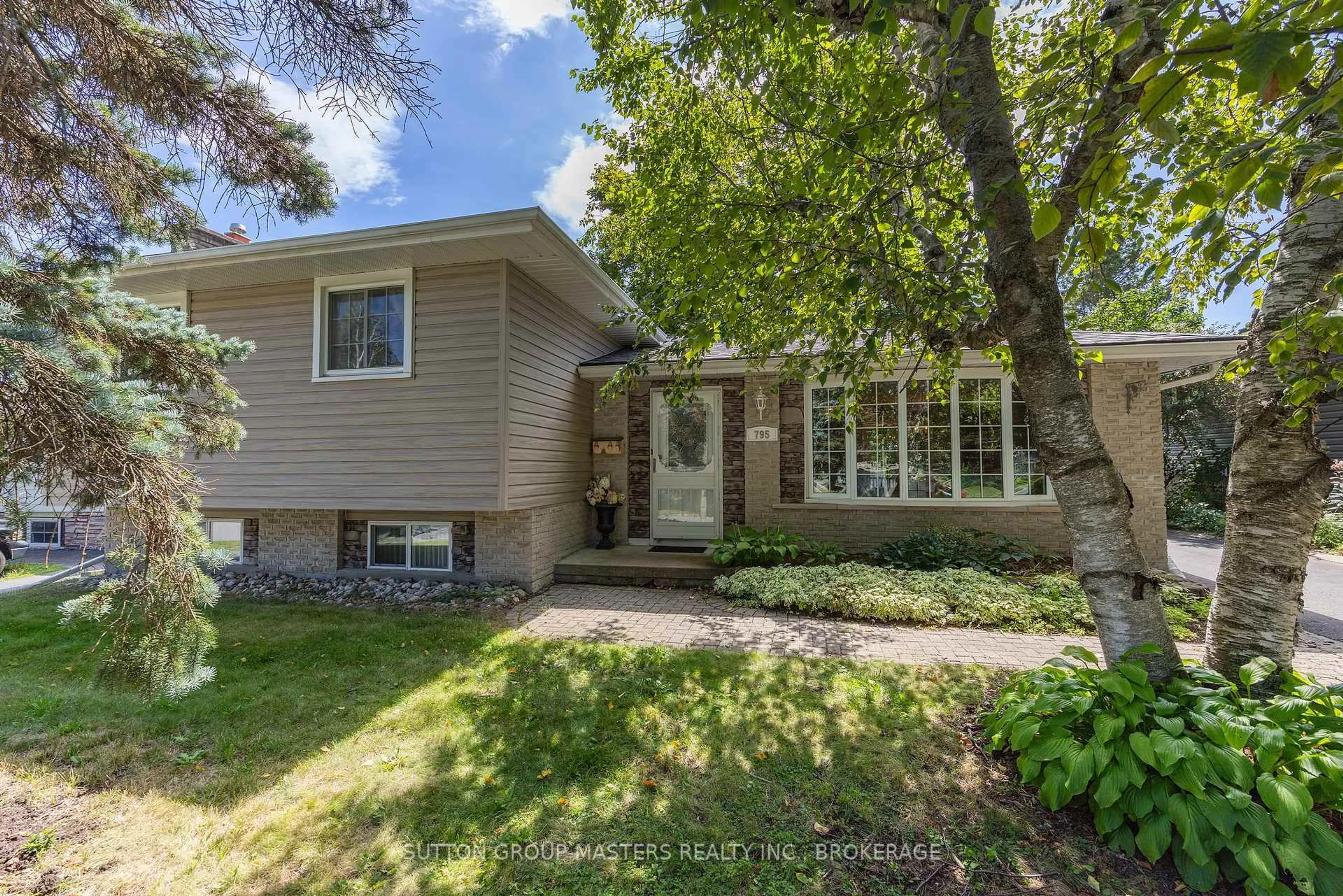 Home with vinyl exterior material, street for 795 Safari Dr, Kingston Ontario K7M 6W1