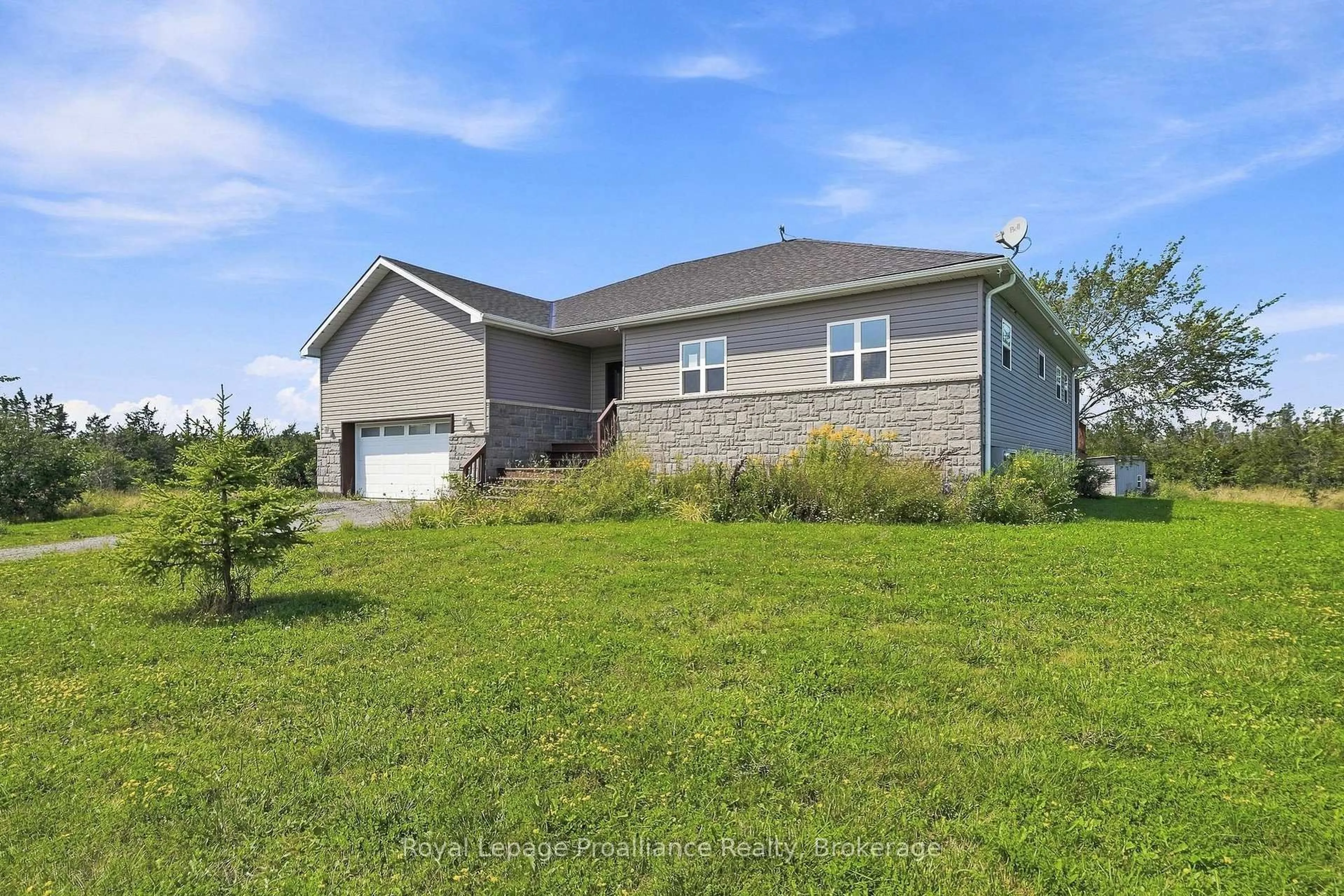 Unknown for 402 Black Rd, Prince Edward County Ontario K0K 1W0