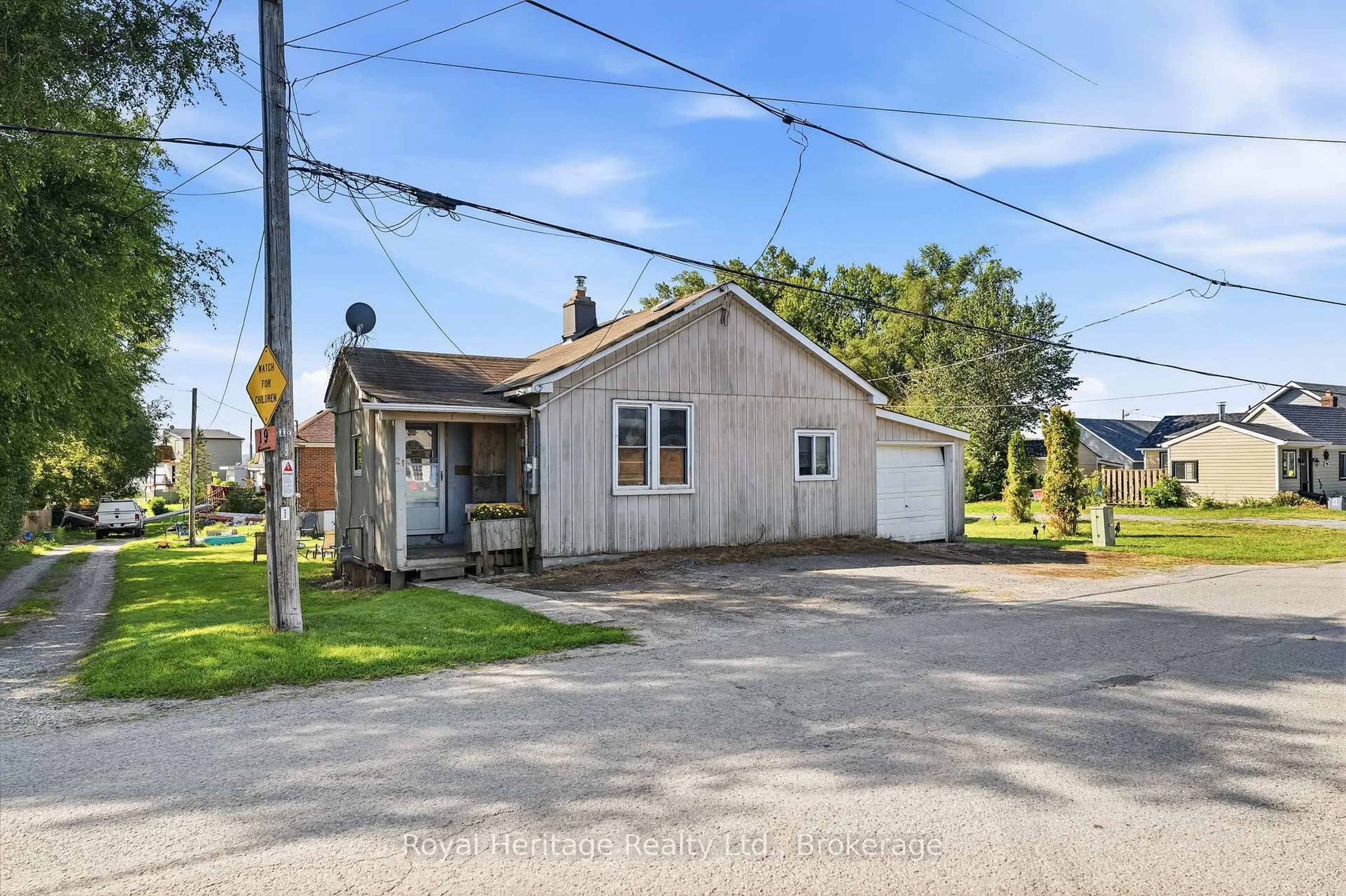 A pic from outside/outdoor area/front of a property/back of a property/a pic from drone, street for 21 Price St, Brighton Ontario K0K 1H0