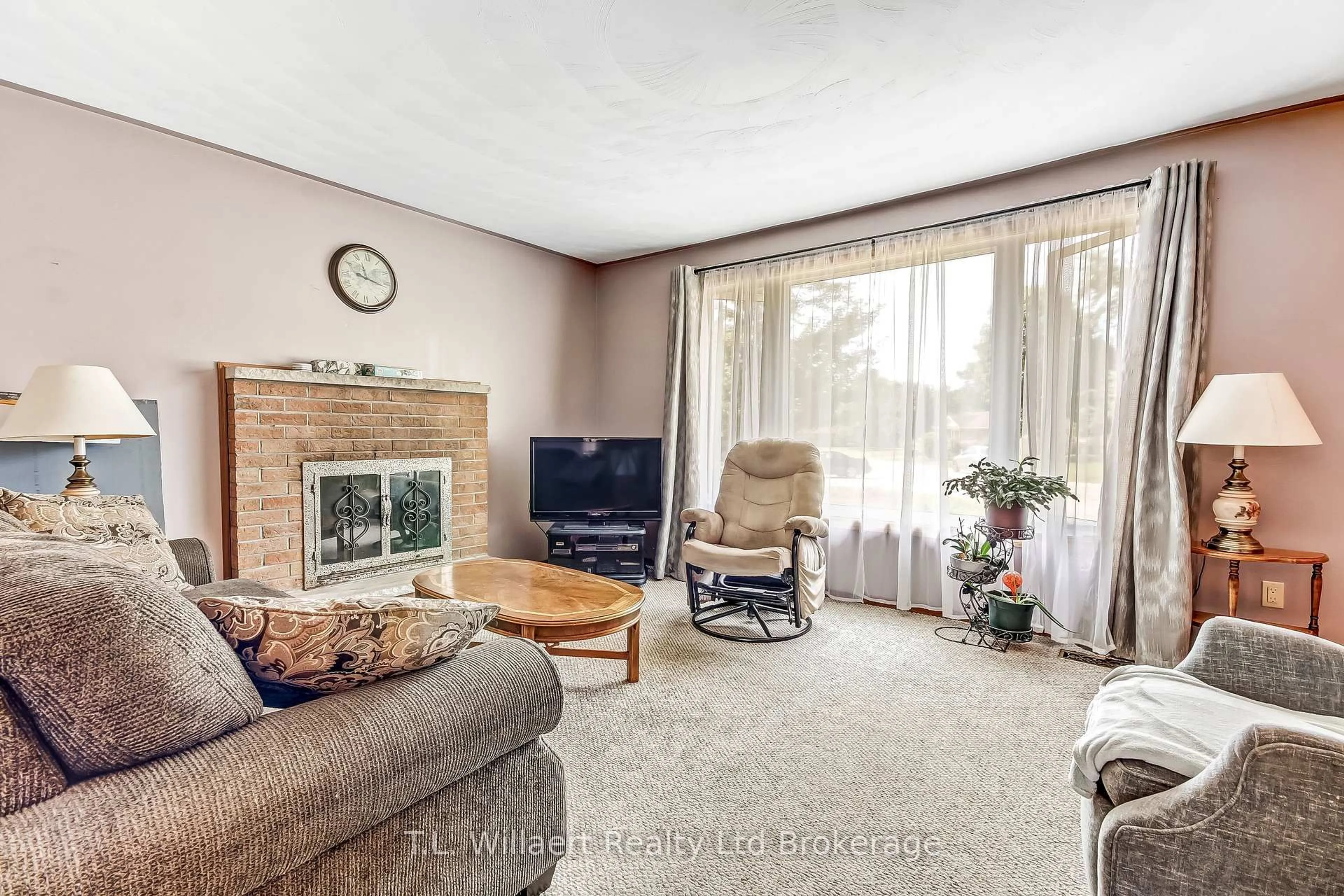 Living room with furniture, unknown for 12 Alba Ave, Tillsonburg Ontario N4G 4K1