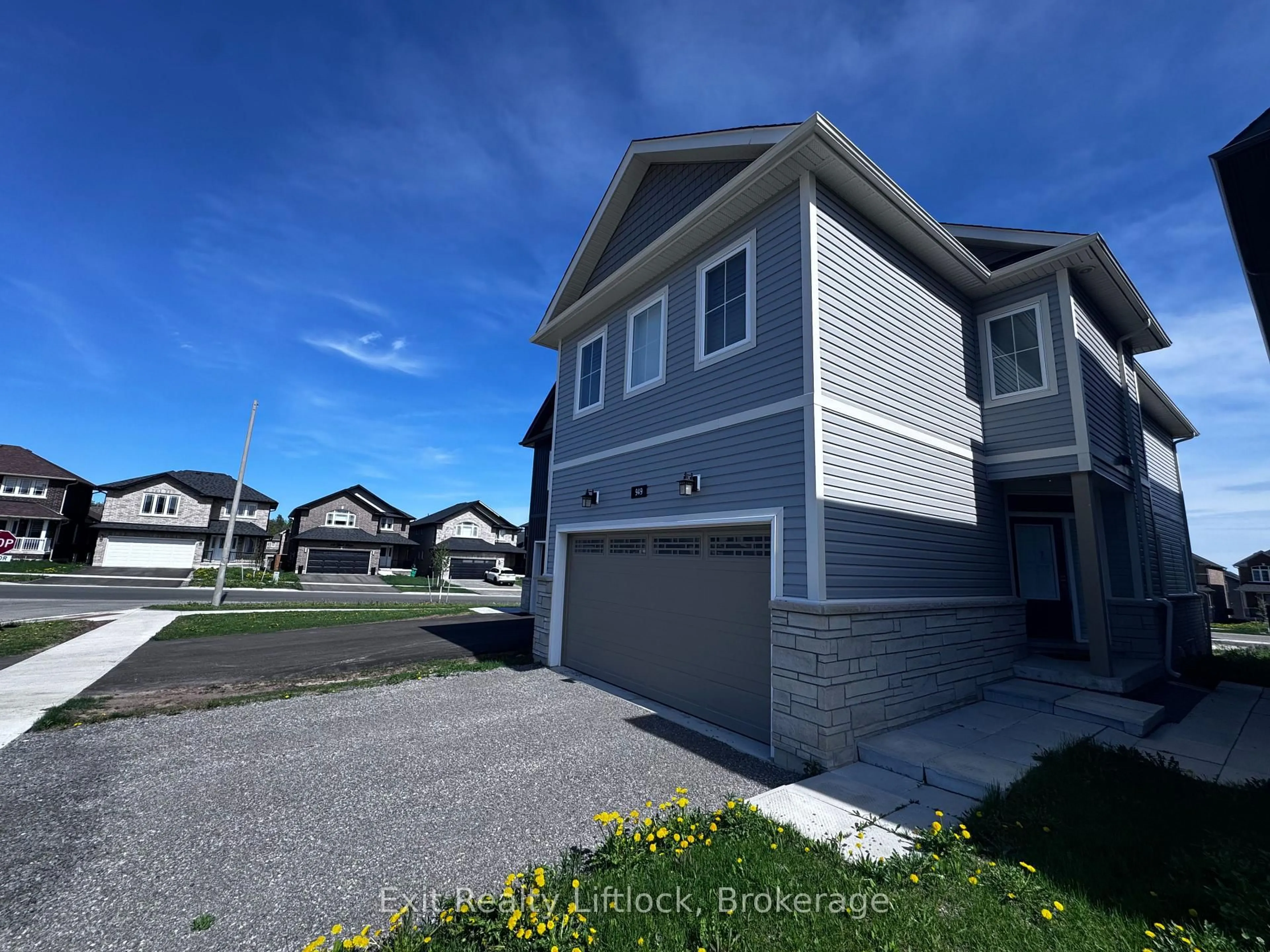 Unknown for 949 Bamford Terr, Peterborough Ontario K9K 0H1