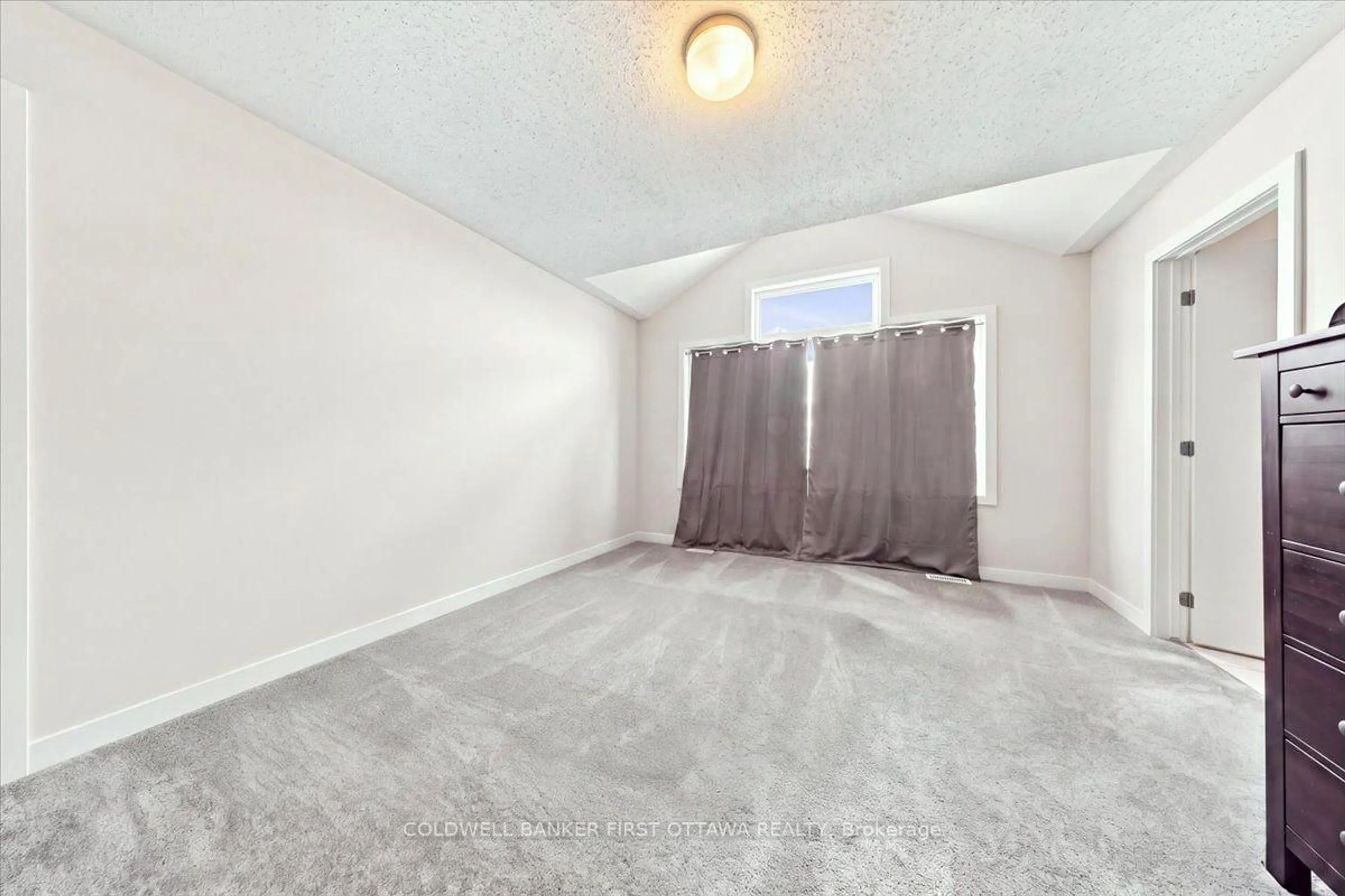 A pic of a room for 380 Appalachian Circ, Ottawa Ontario K2J 6X3