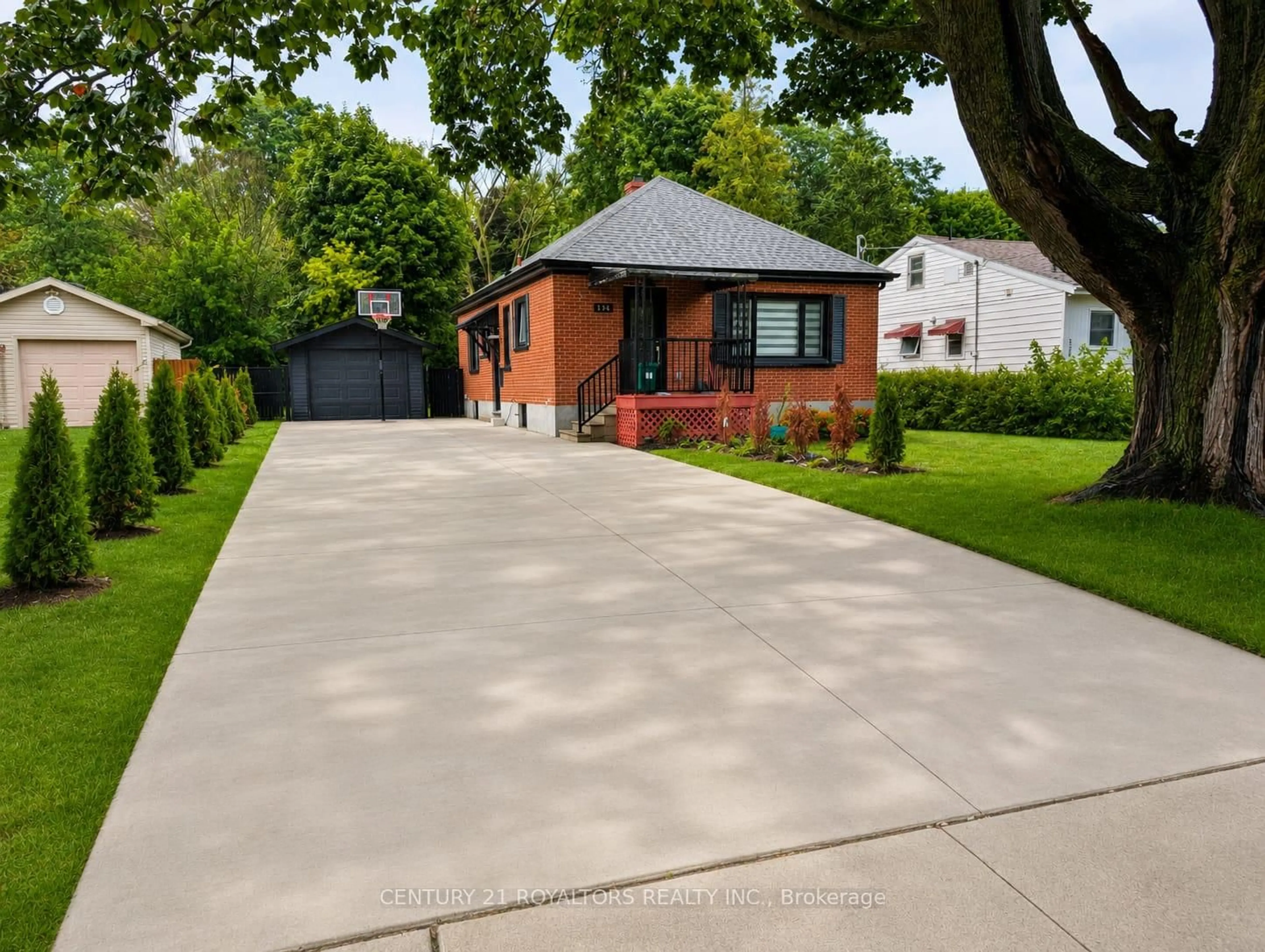 Home with brick exterior material, street for 336 Victoria St, Woodstock Ontario N4S 6W7