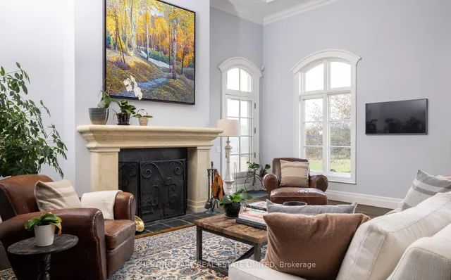 5241 Tenth Line, Erin 5
