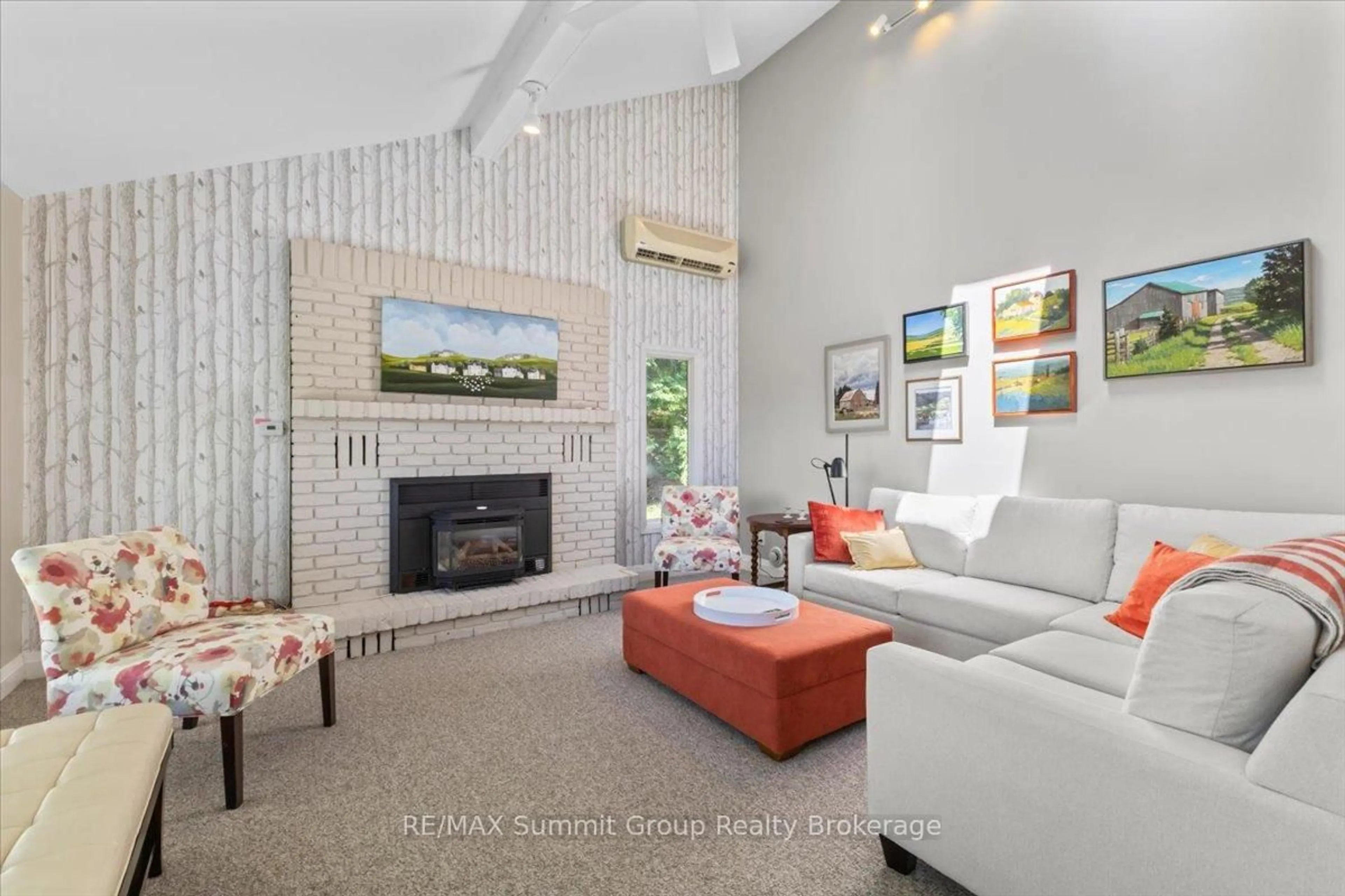 Living room with furniture, unknown for 123 Amik Crt, Grey Highlands Ontario N0C 1G0