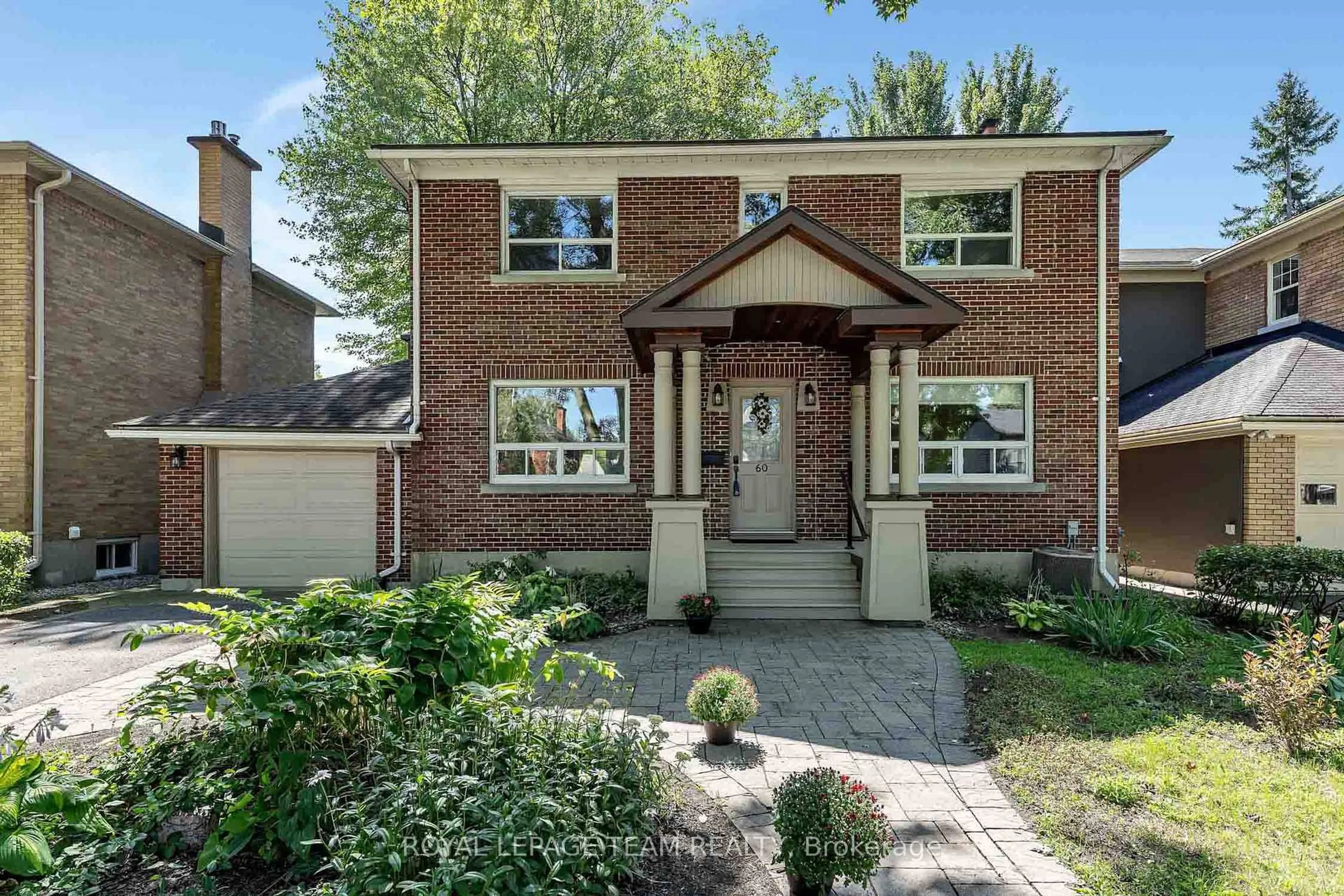 Home with brick exterior material, street for 60 Avenue Rd, Ottawa Ontario K1S 0N9