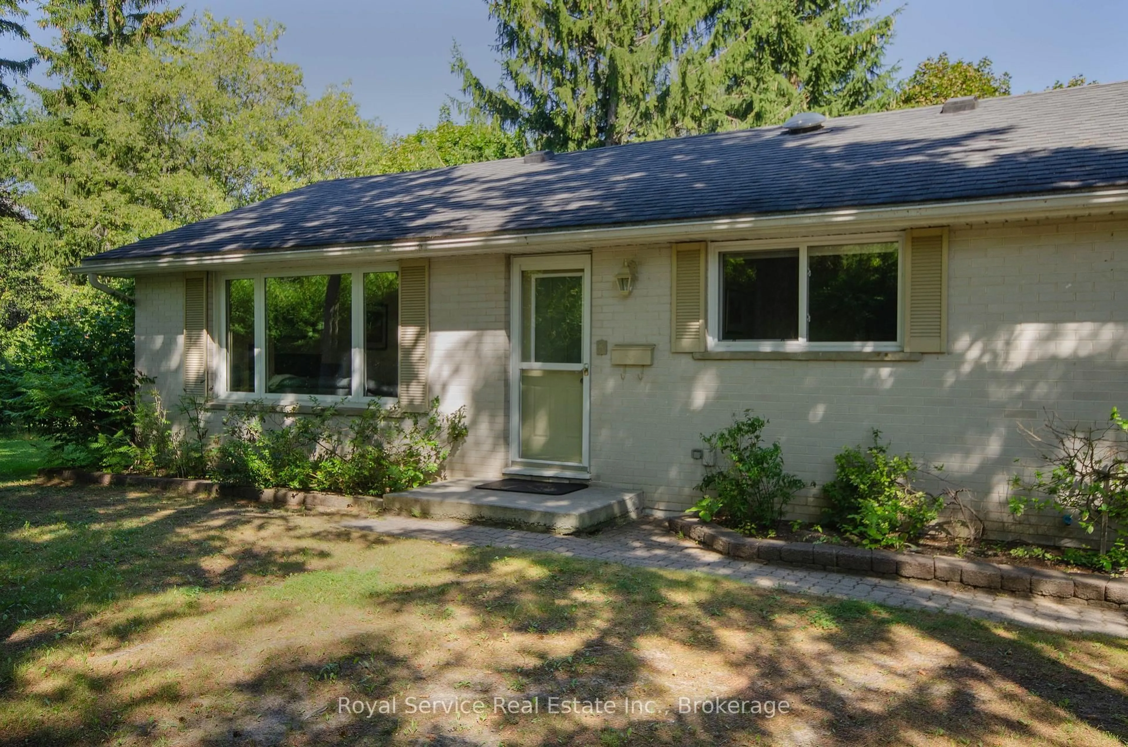 Home with vinyl exterior material, street for 72 Bedford St, Port Hope Ontario L1A 1W6