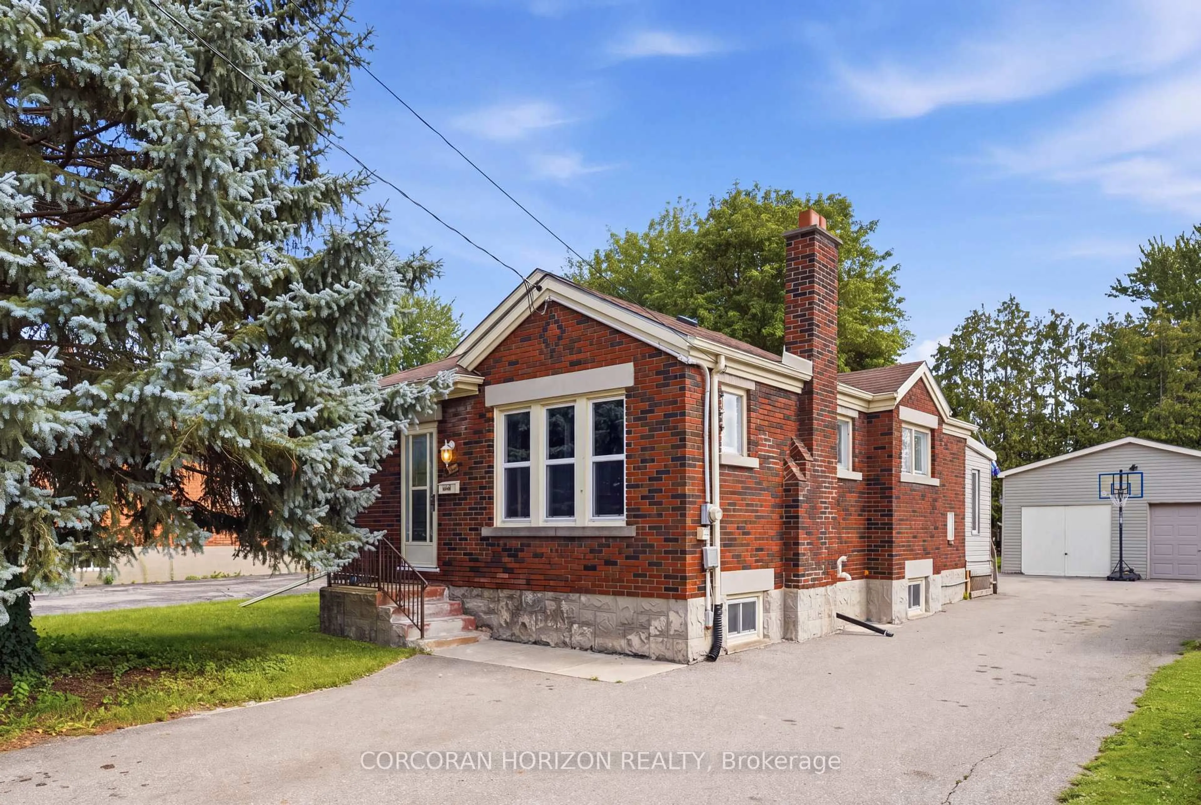 Home with brick exterior material, building for 111 Elliott St, Cambridge Ontario N1R 2J9