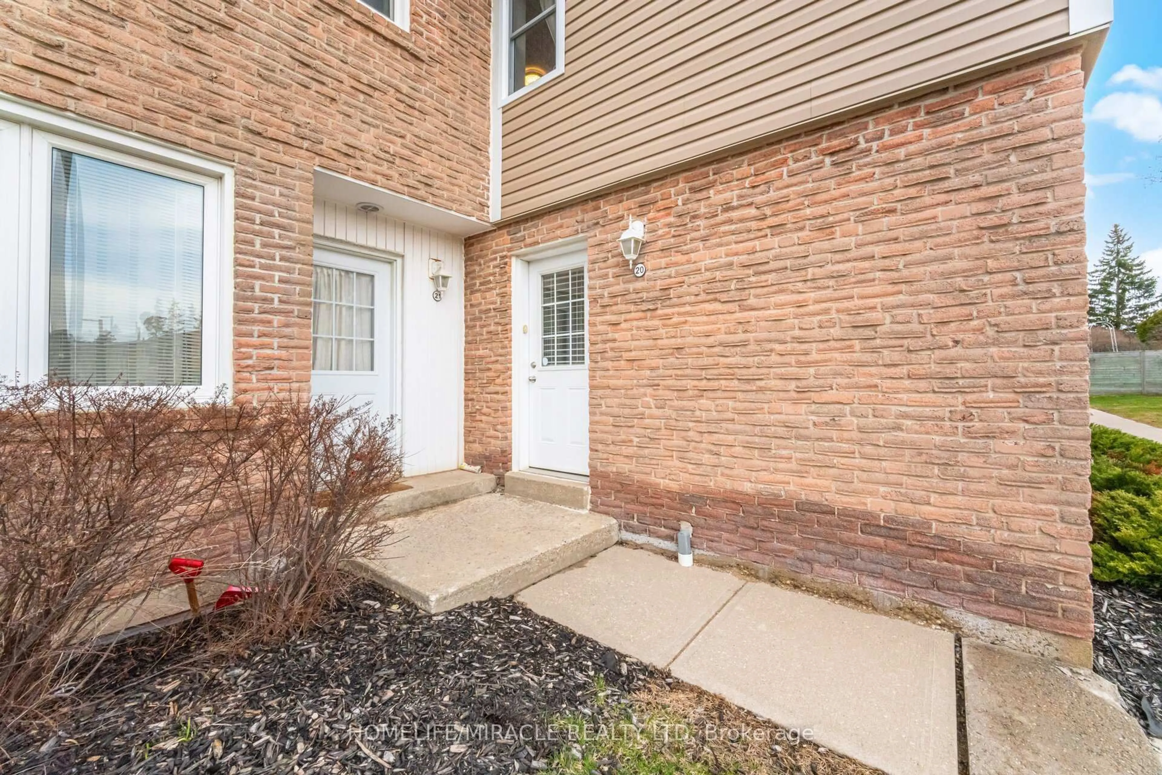 Unknown for 50 Westmount Rd #20, Kitchener Ontario N2M 1R5