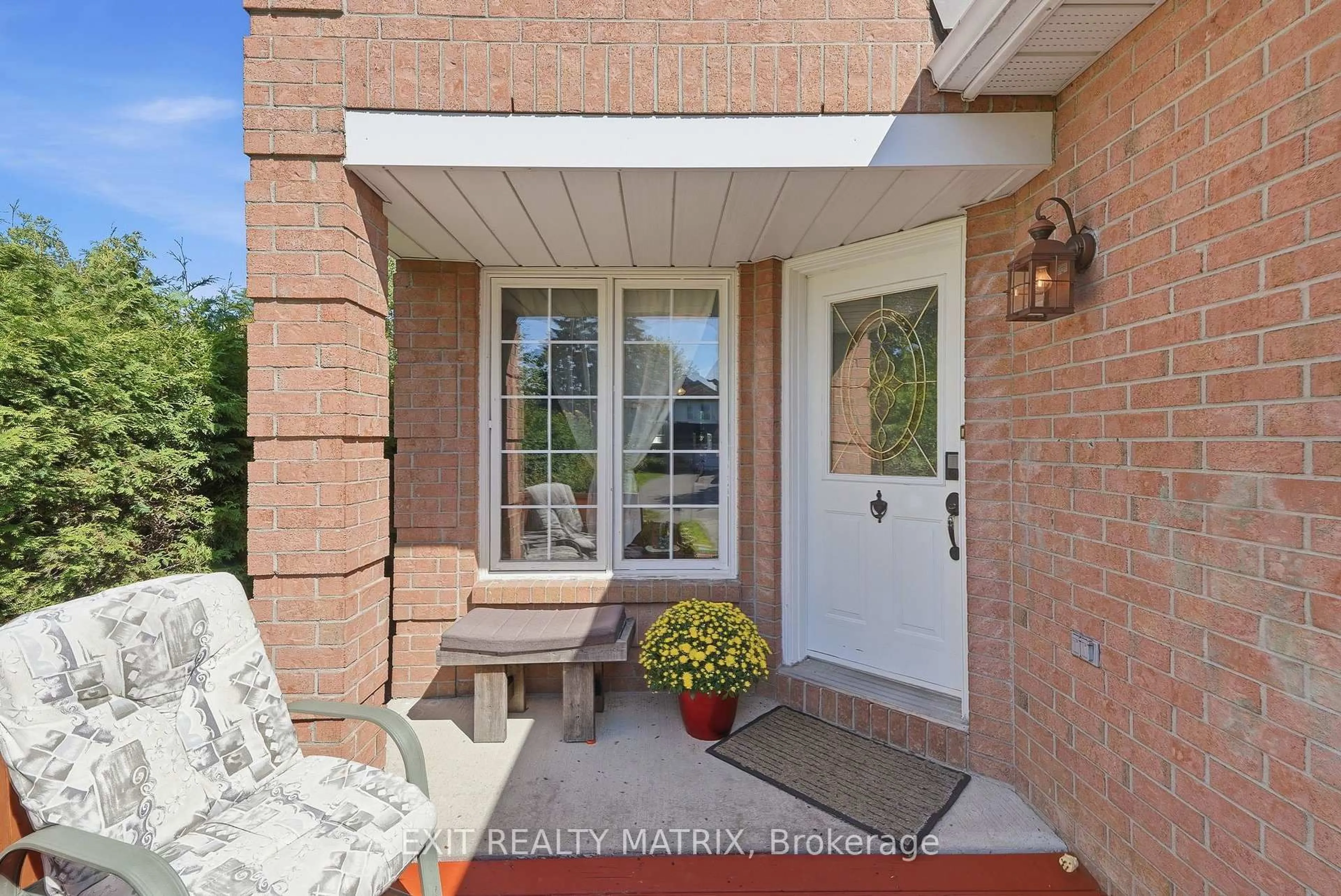 Indoor entryway for 751 Clearcrest Cres, Ottawa Ontario K4A 3E7