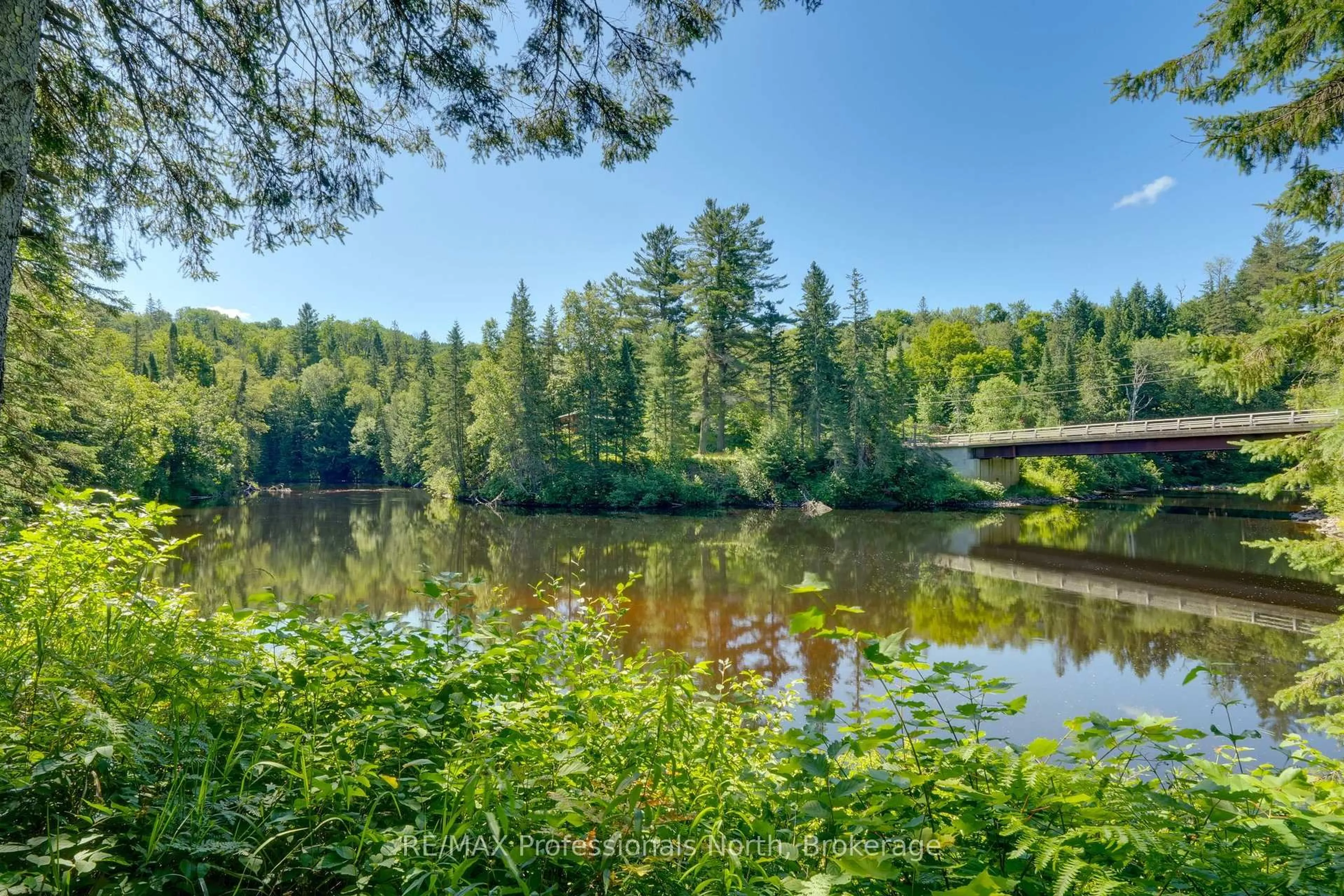 Unknown for 1237 Williamsport Rd, Huntsville Ontario P1H 2J4