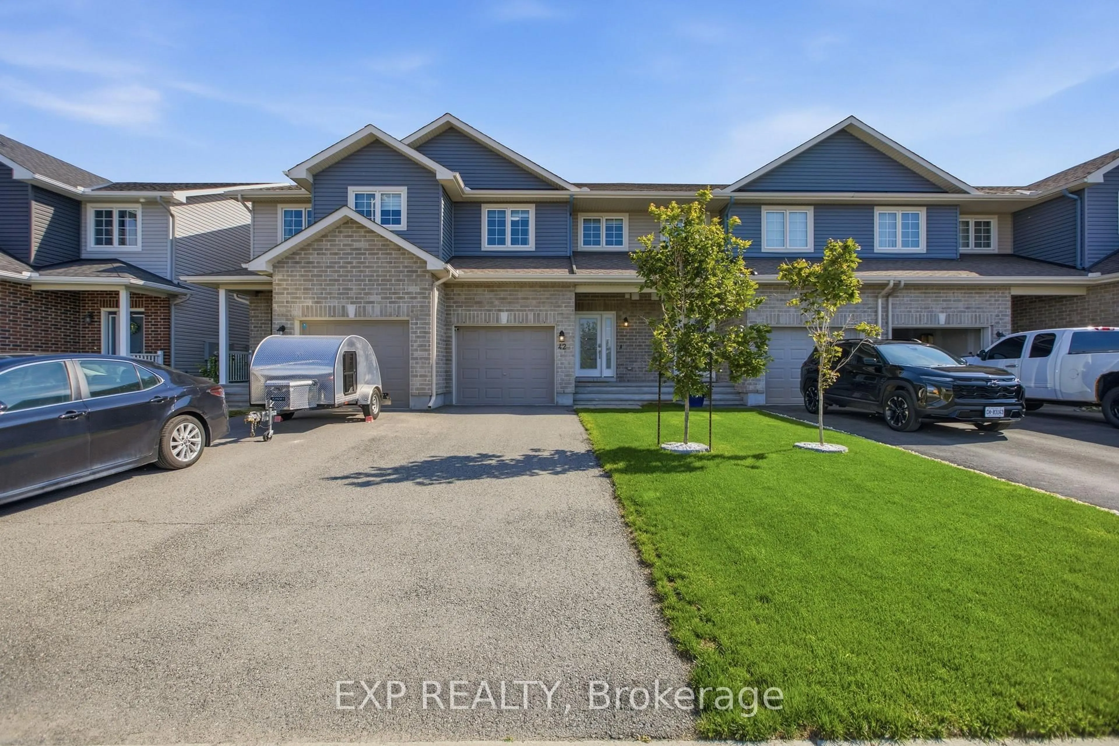 A pic from outside/outdoor area/front of a property/back of a property/a pic from drone, street for 42 Vimy Ridge Cres, Arnprior Ontario K7S 0H7