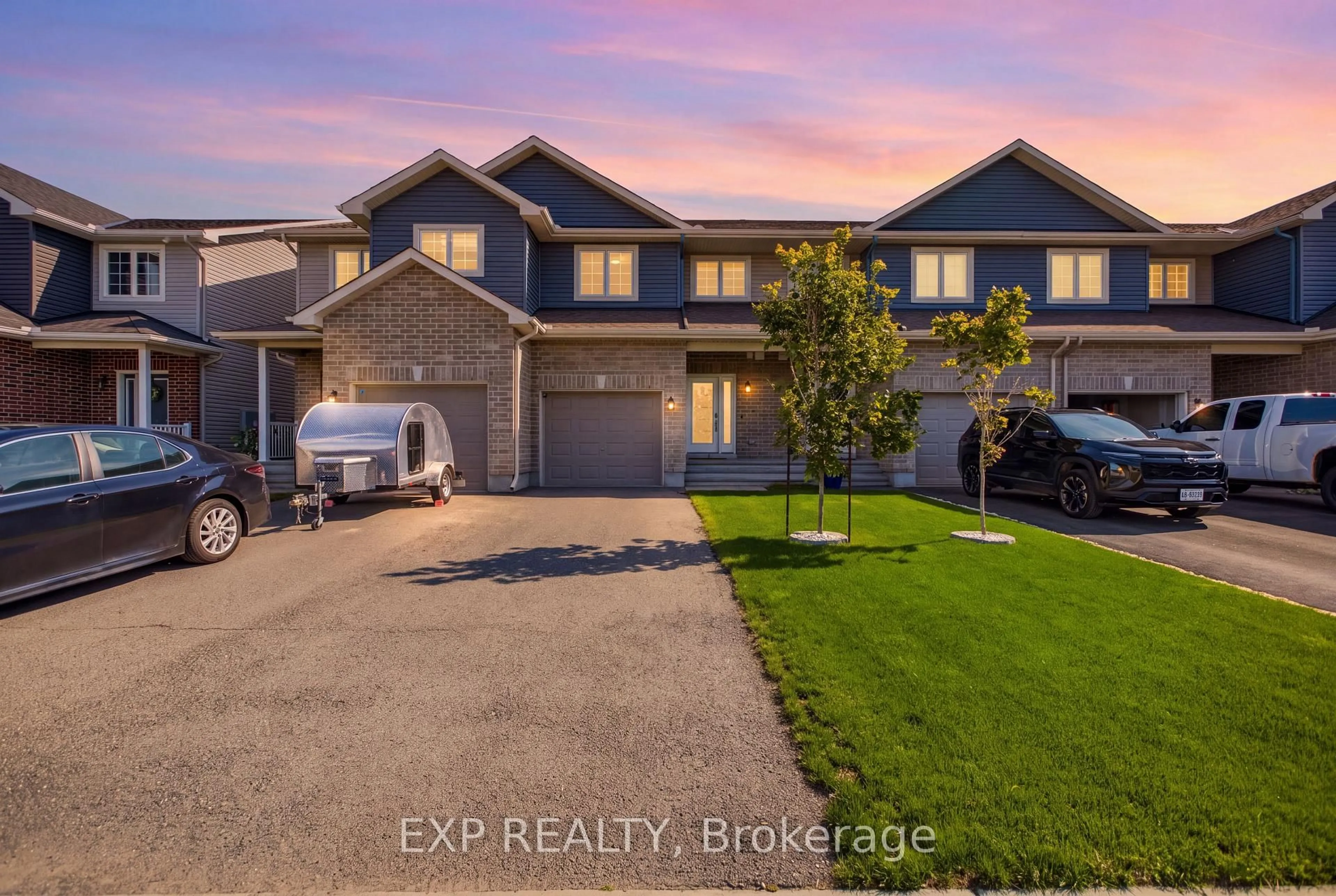 A pic from outside/outdoor area/front of a property/back of a property/a pic from drone, street for 42 Vimy Ridge Cres, Arnprior Ontario K7S 0H7