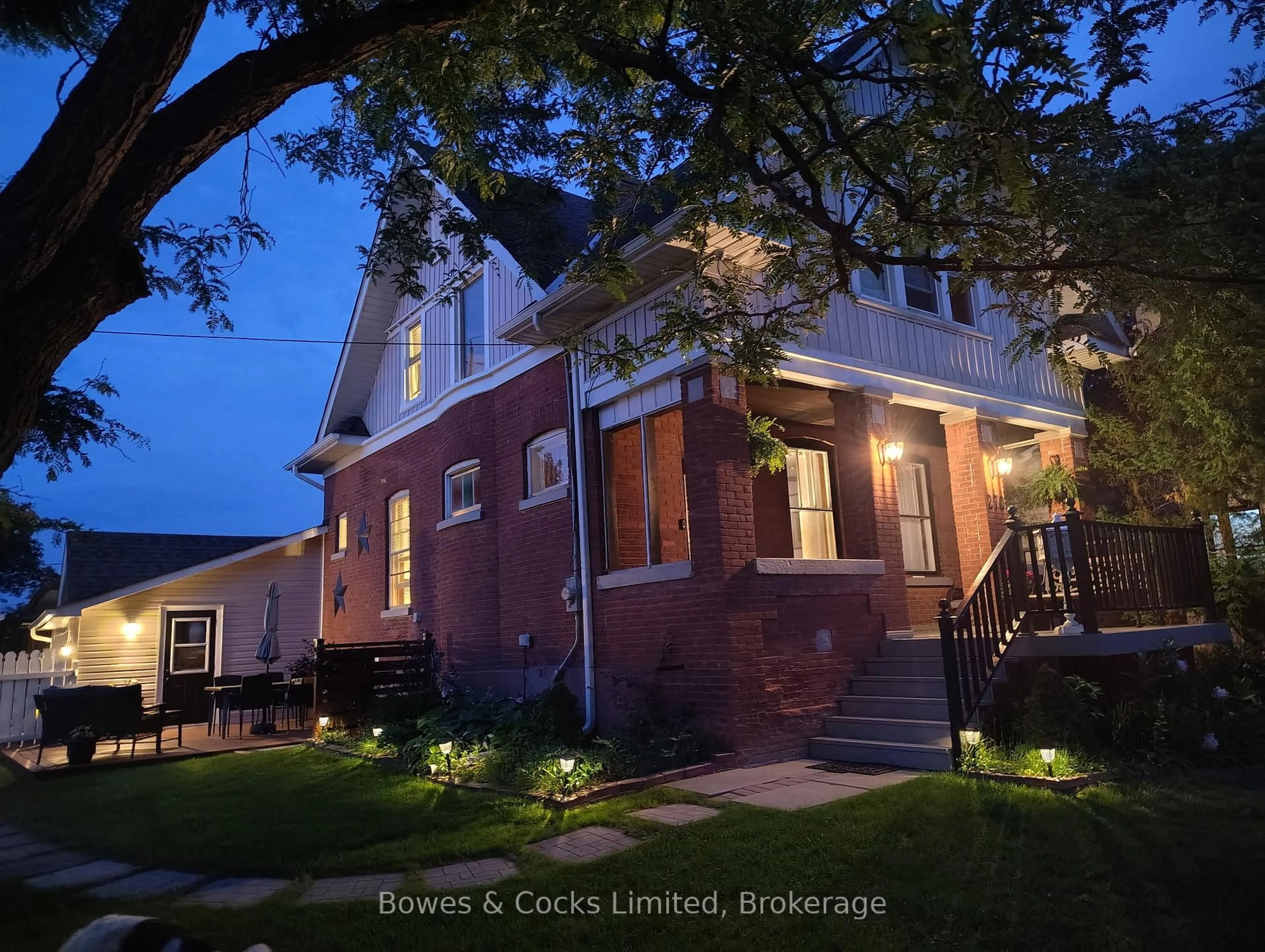 Home with brick exterior material, street for 270 William St, Kawartha Lakes Ontario K9V 4C1