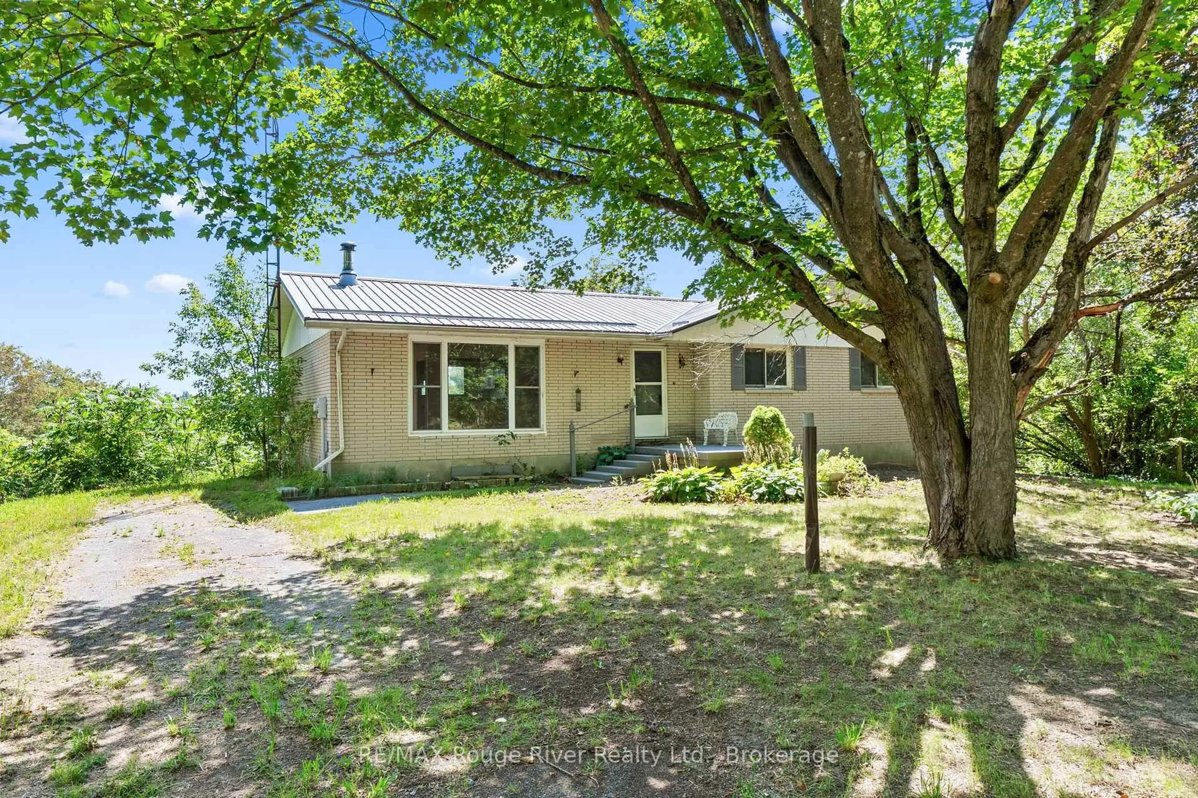 A pic from outside/outdoor area/front of a property/back of a property/a pic from drone, street for 389 Haynes Rd, Cramahe Ontario K0K 1M0