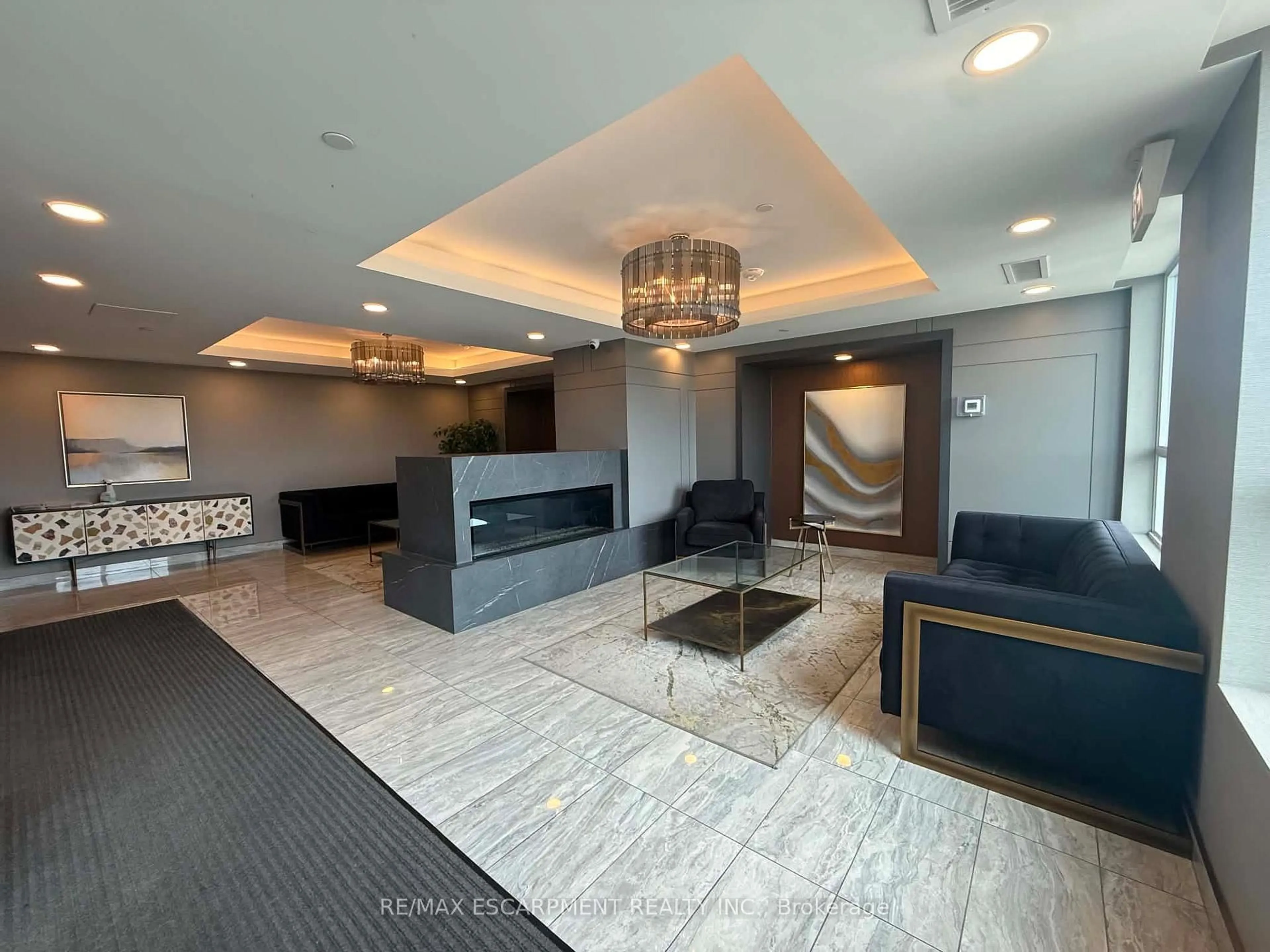 Unknown for 5055 Greenlane Rd #415, Lincoln Ontario L3J 2J3