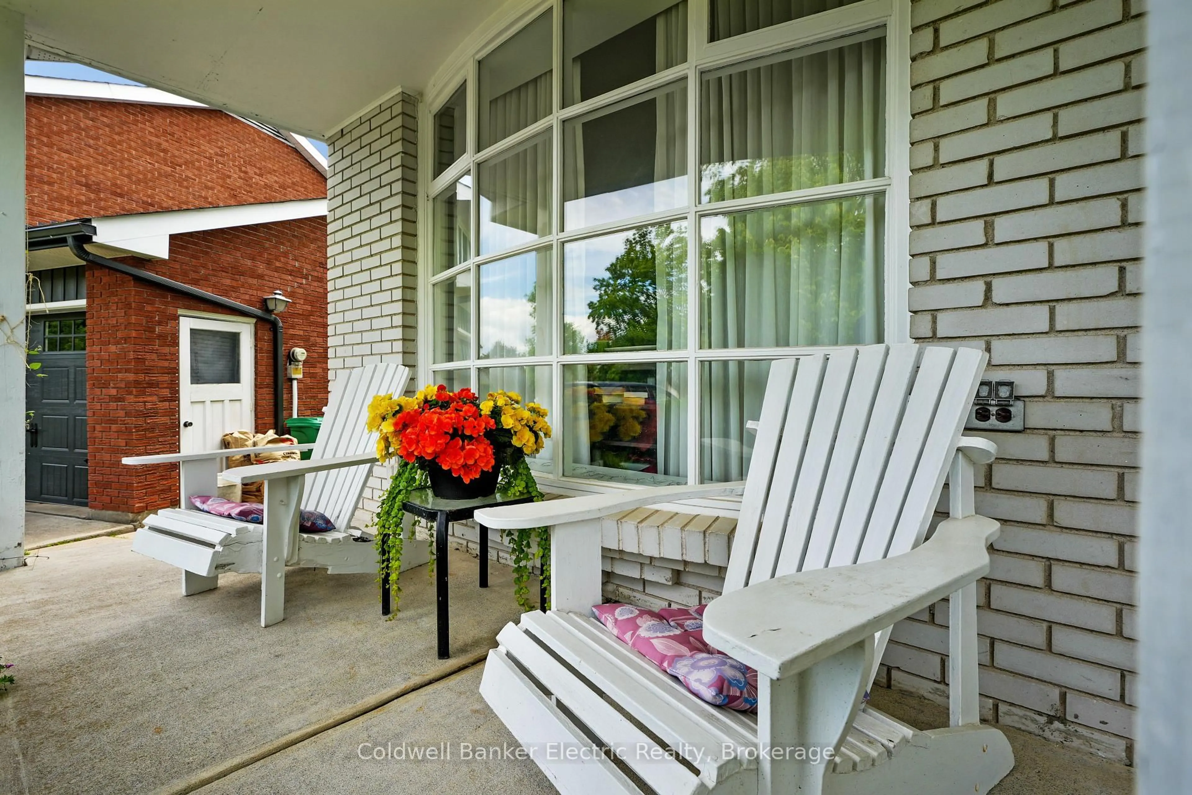 Patio, unknown for 1219 Edmison Dr, Peterborough Ontario K9H 6V2