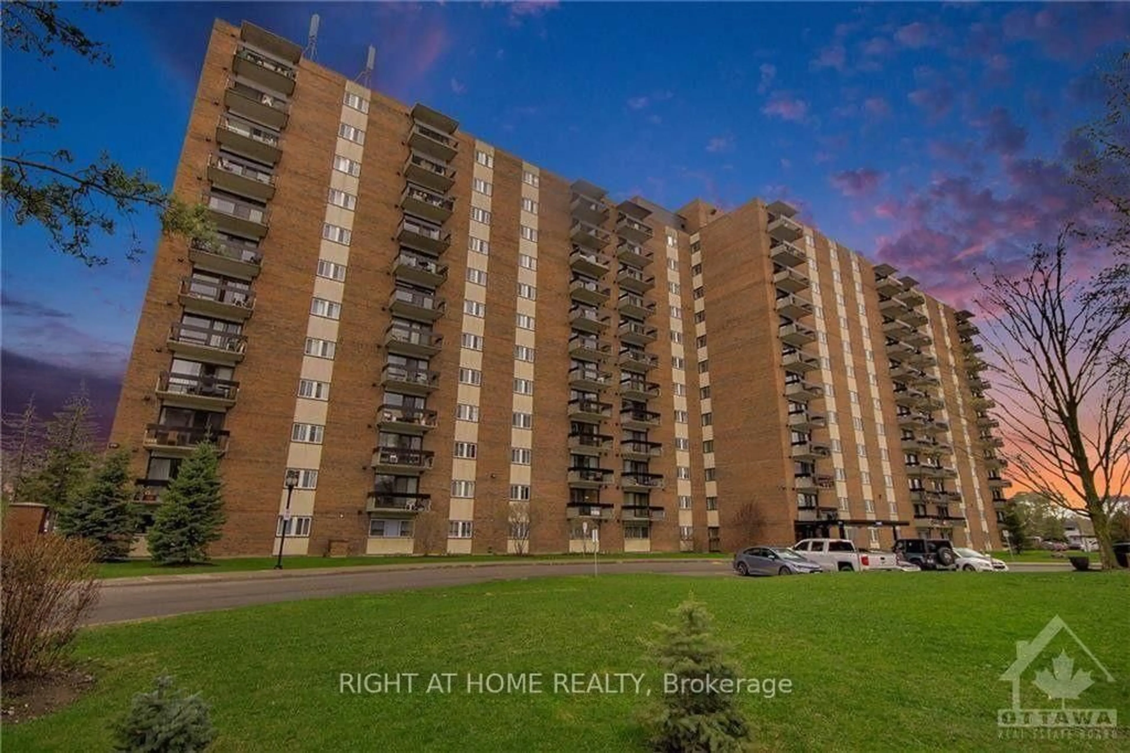 A pic from outside/outdoor area/front of a property/back of a property/a pic from drone, unknown for 1505 Baseline Rd #601, Ottawa Ontario K2C 3L4