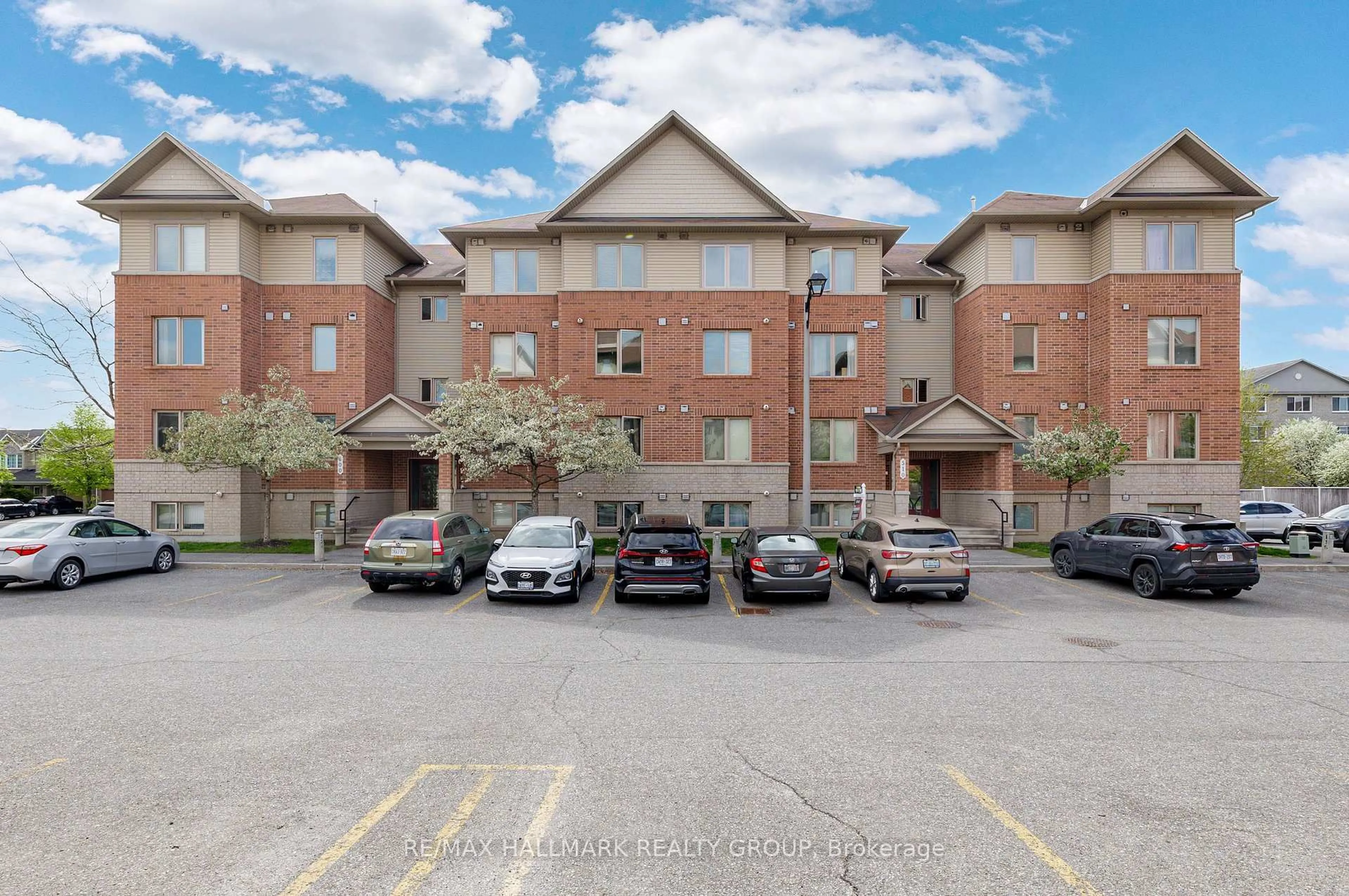 Unknown for 500 Stonefield Private #6, Ottawa Ontario K2G 4R3