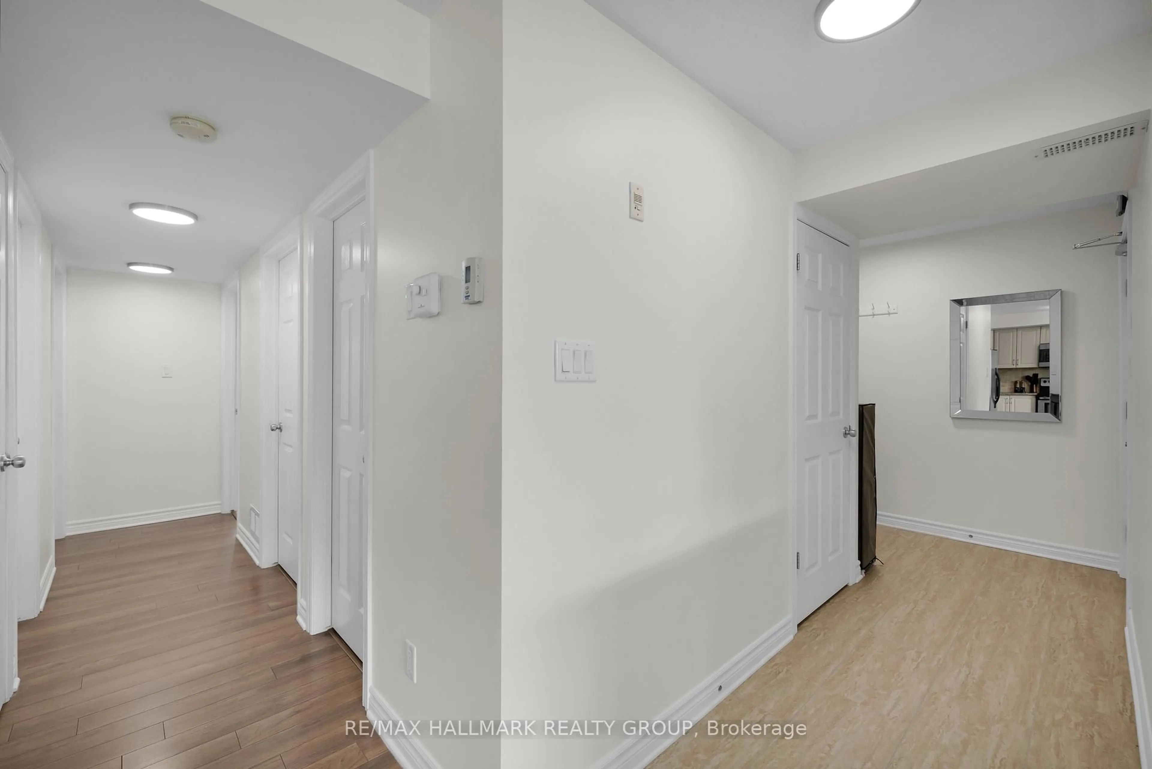 Unknown for 500 Stonefield Private #6, Ottawa Ontario K2G 4R3
