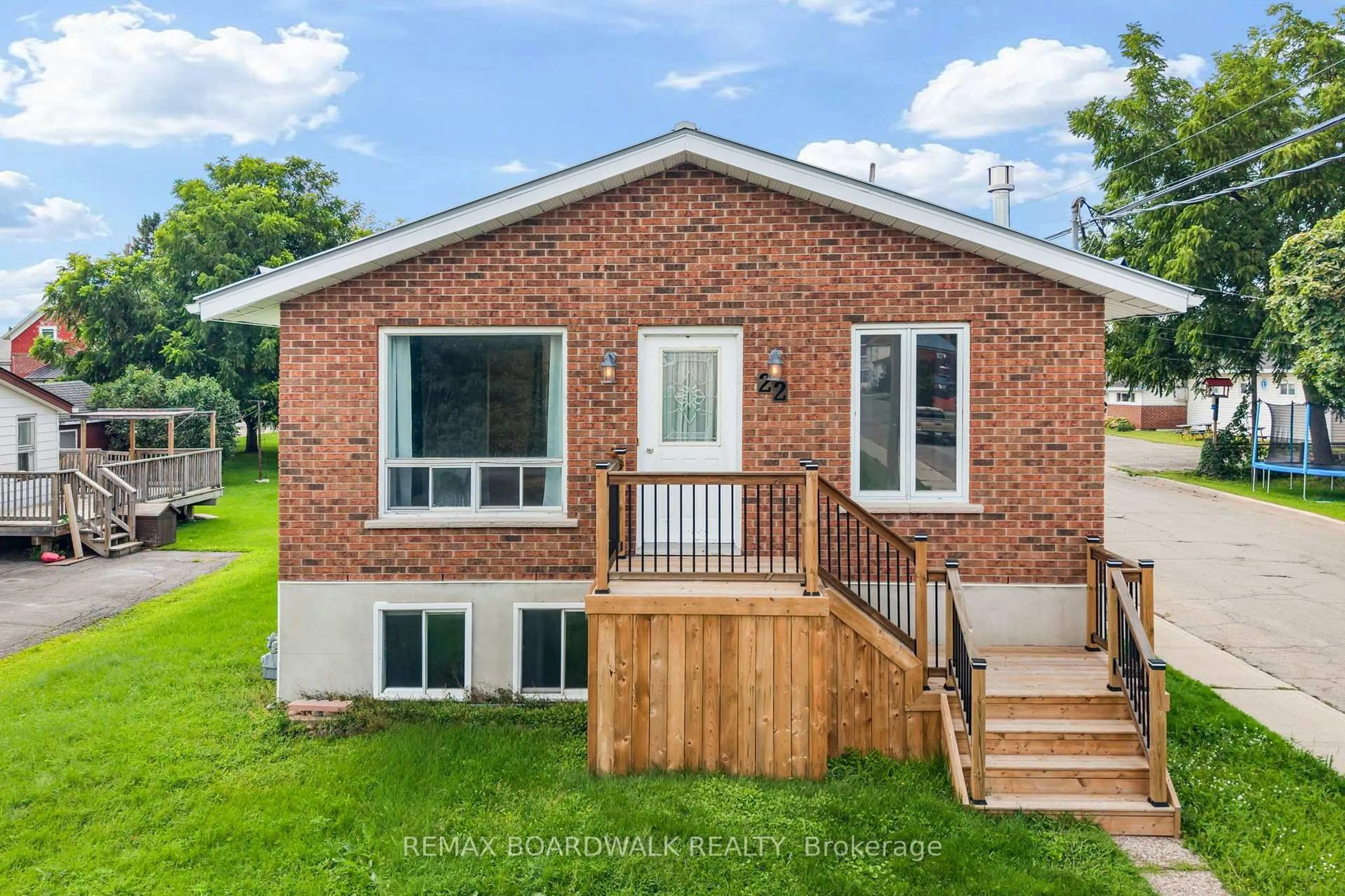 Home with brick exterior material, unknown for 22 Merrick St, Smiths Falls Ontario K7A 4R4