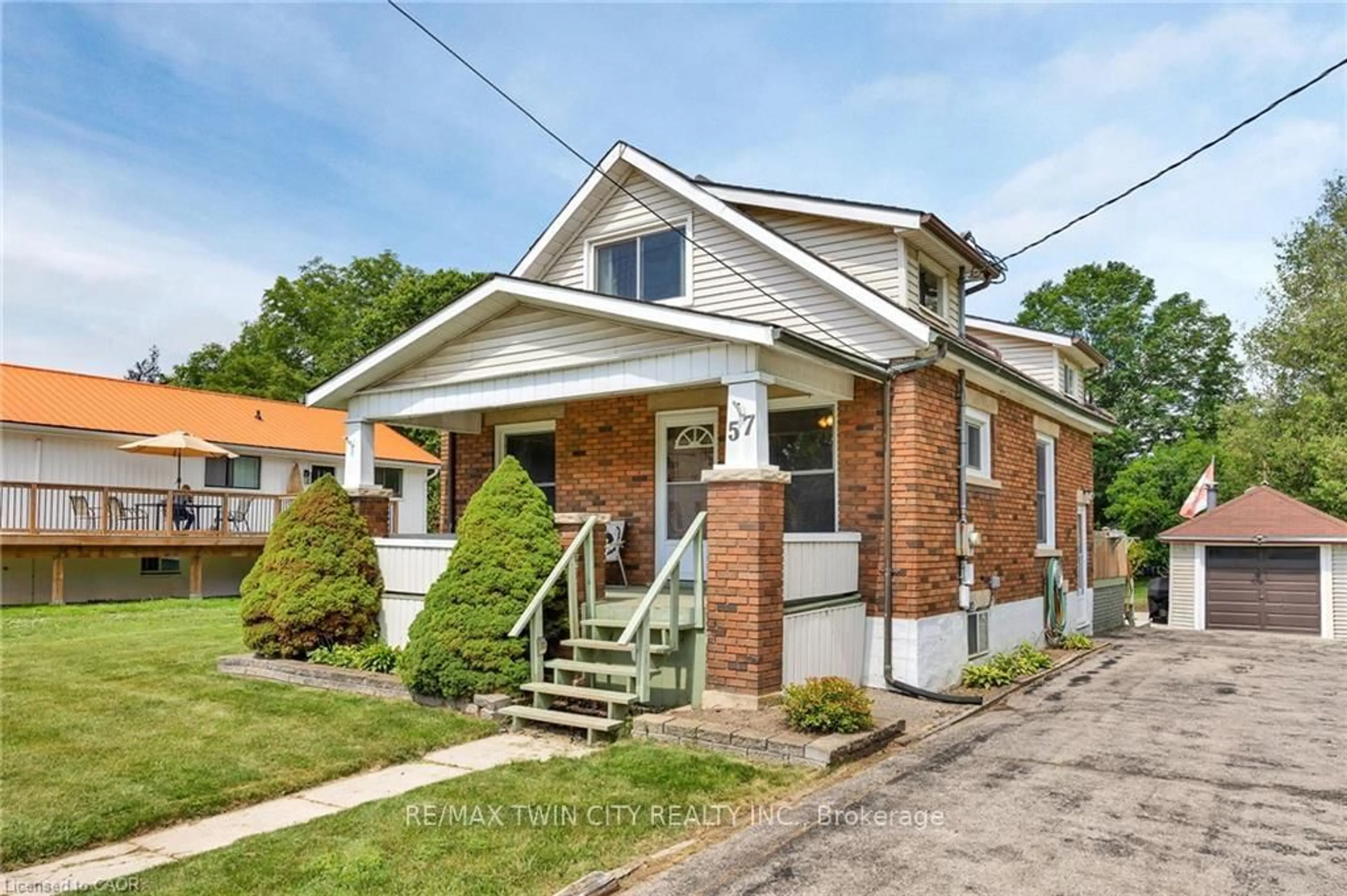 Home with brick exterior material, street for 57 Bloomingdale Rd, Kitchener Ontario N2K 1A5