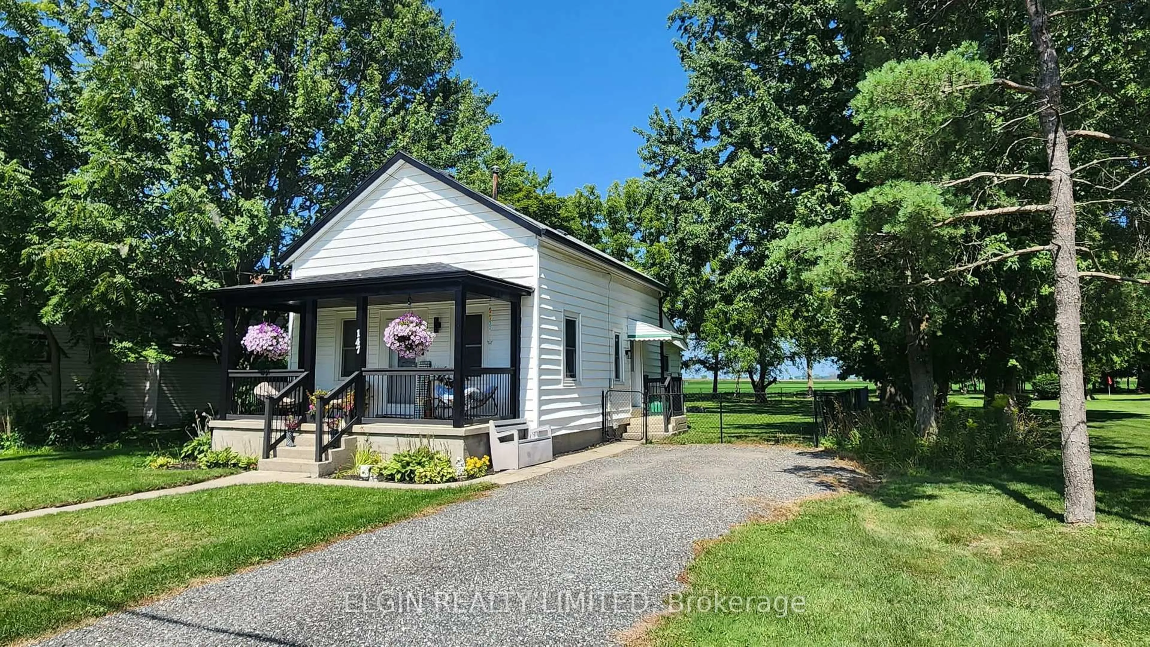 A pic from outside/outdoor area/front of a property/back of a property/a pic from drone, water/lake/river/ocean view for 147 Victoria St, Southwest Middlesex Ontario N0L 1M0