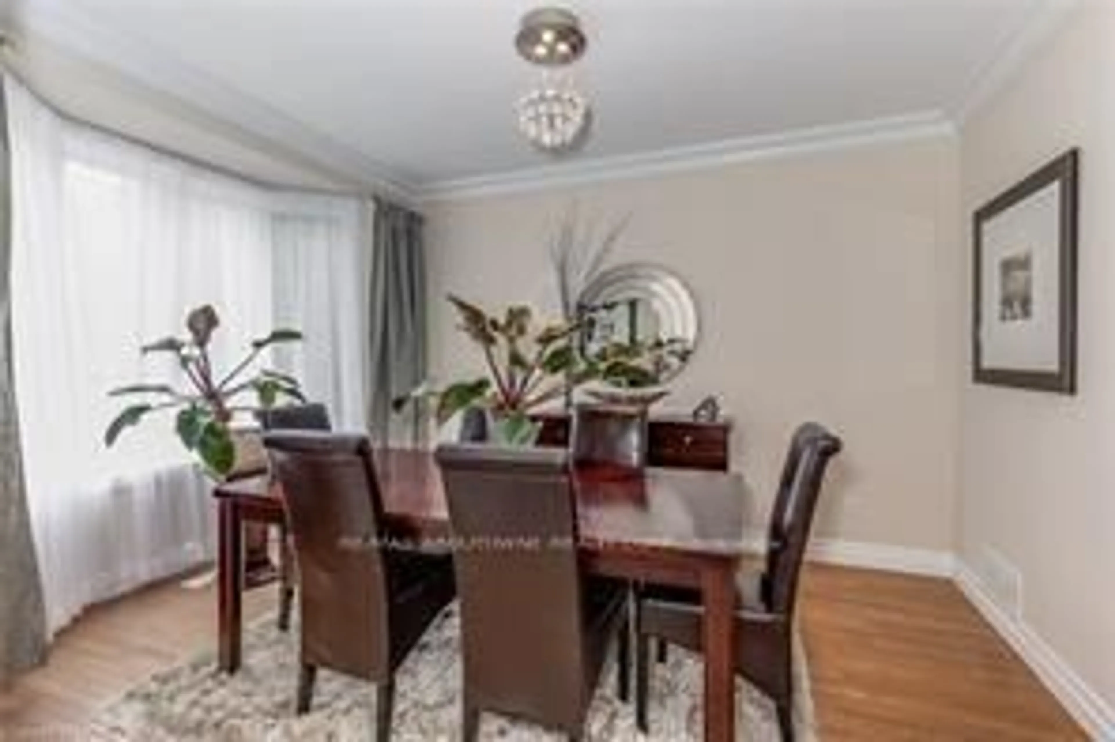 Dining room, wood/laminate floor for 480 HAMILTON Dr, Hamilton Ontario L9G 2E7
