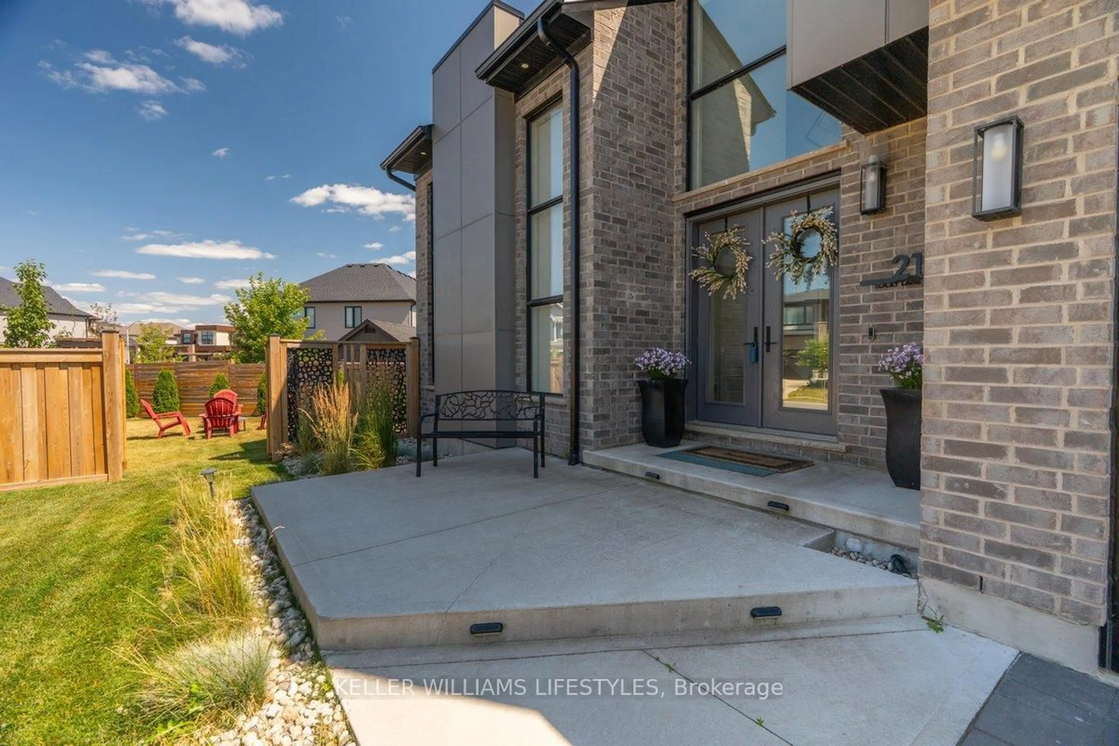 Patio, street for 21 Locky Lane, Middlesex Centre Ontario N0L 1R0