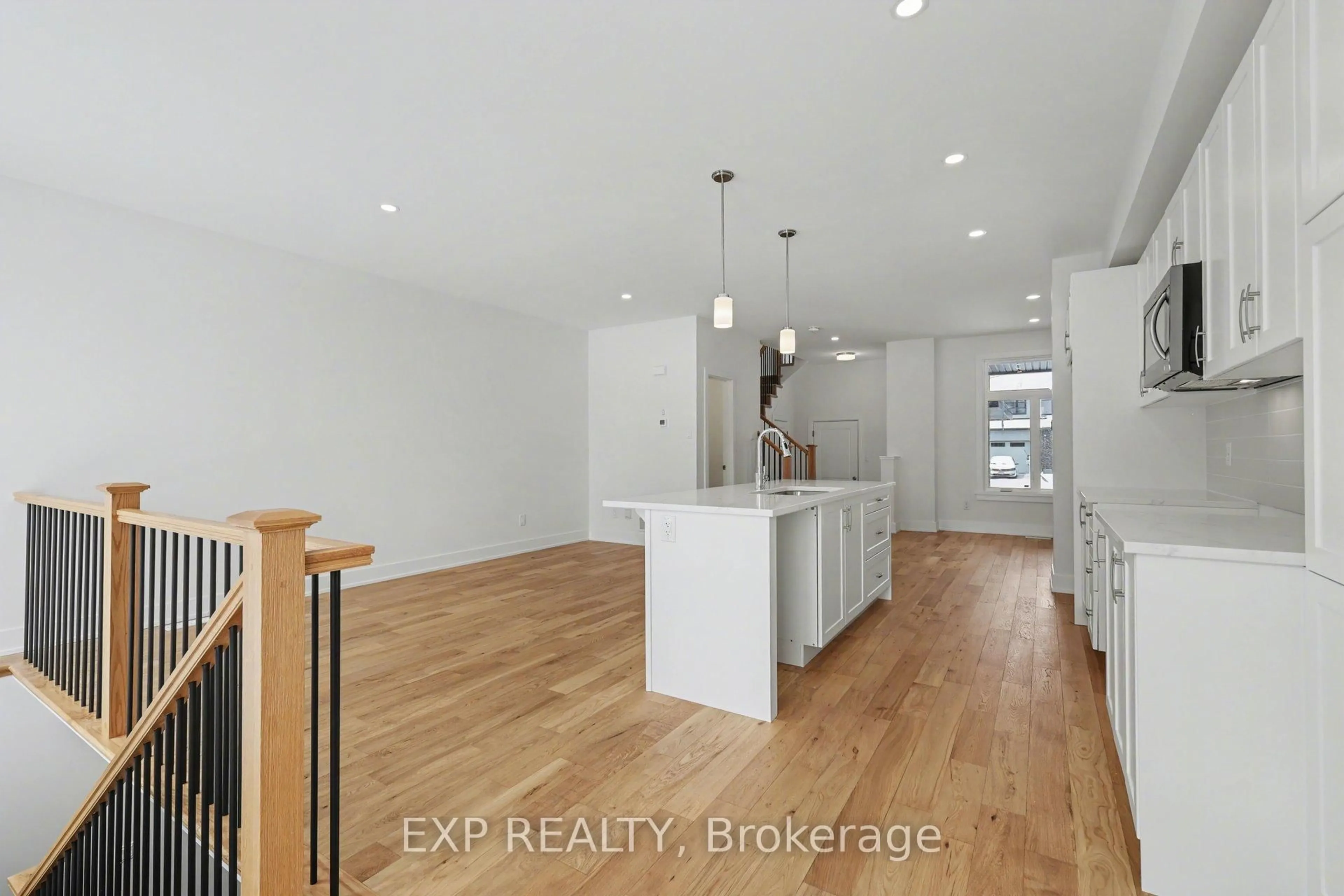 Open concept kitchen, unknown for 1180 Cope Dr, Ottawa Ontario K2S 3C4