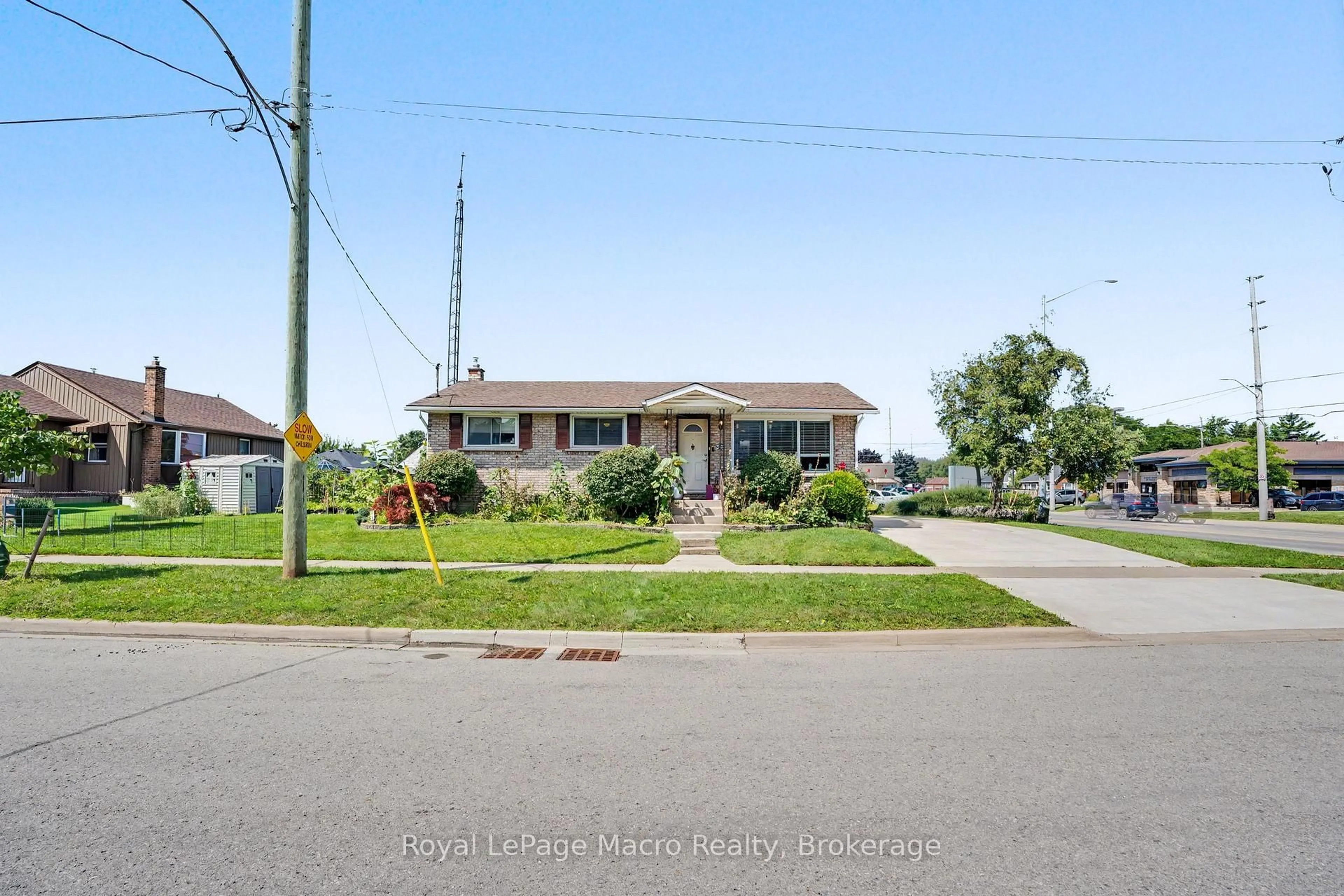 Unknown for 99 MARTINDALE Rd, St. Catharines Ontario L2S 2Y7
