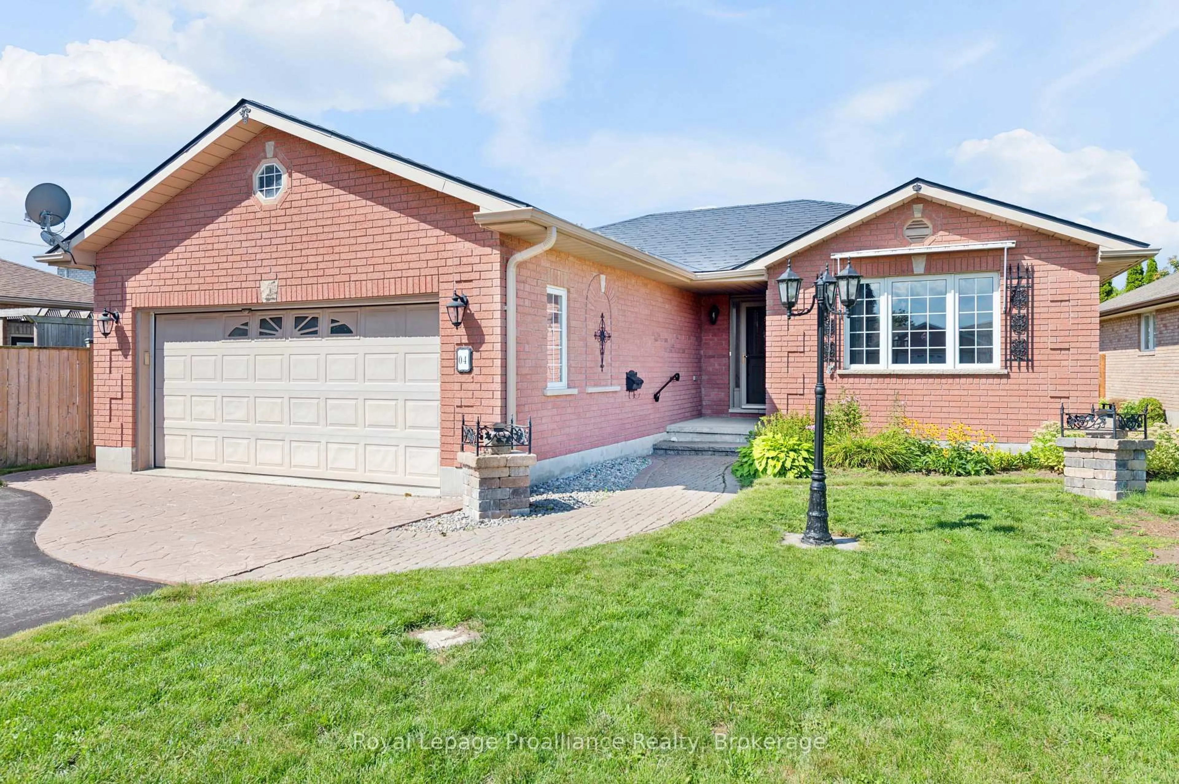 Home with brick exterior material, street for 4 Wilmot Crt, Belleville Ontario K8P 5H1