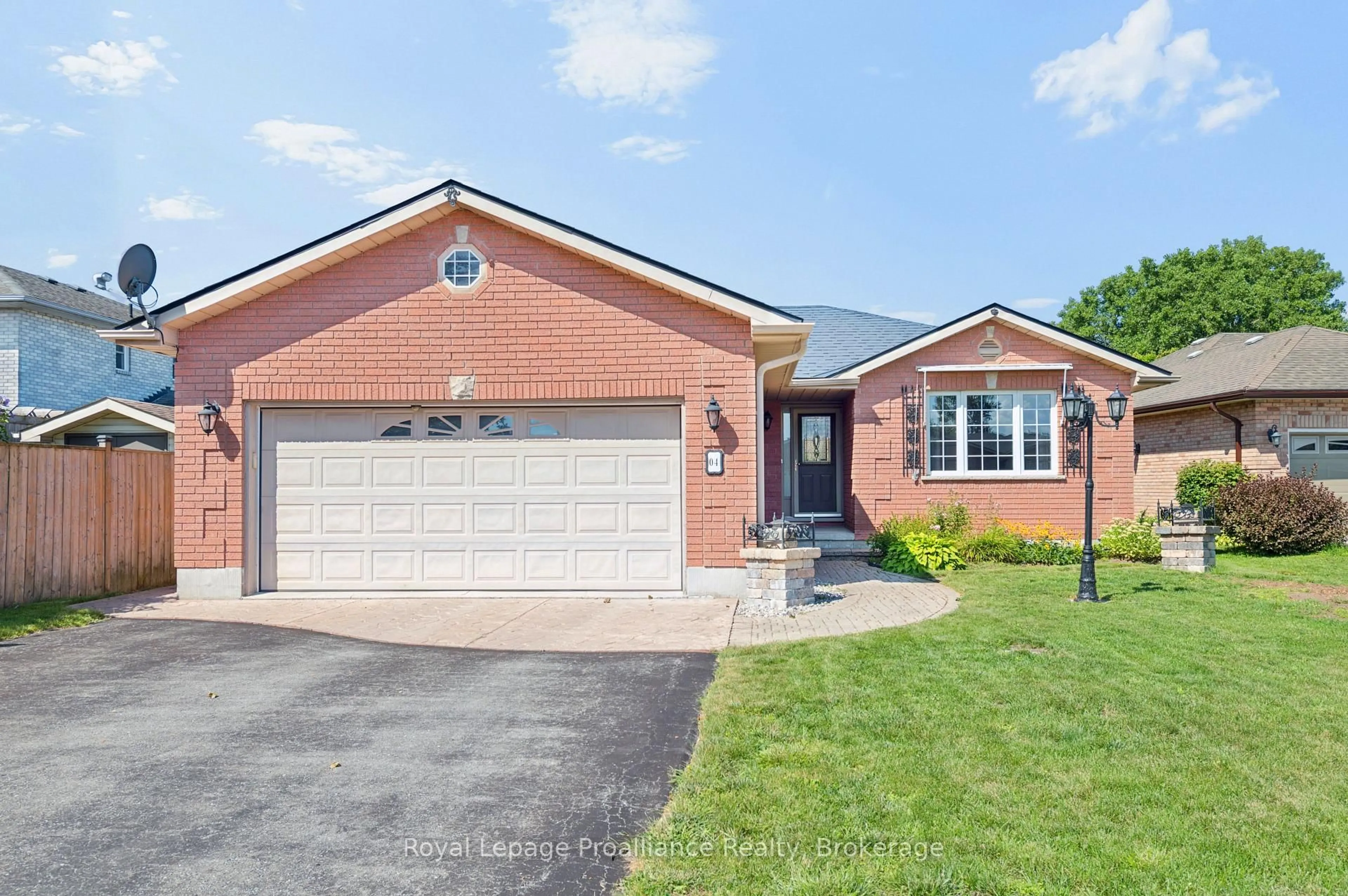 Home with brick exterior material, street for 4 Wilmot Crt, Belleville Ontario K8P 5H1